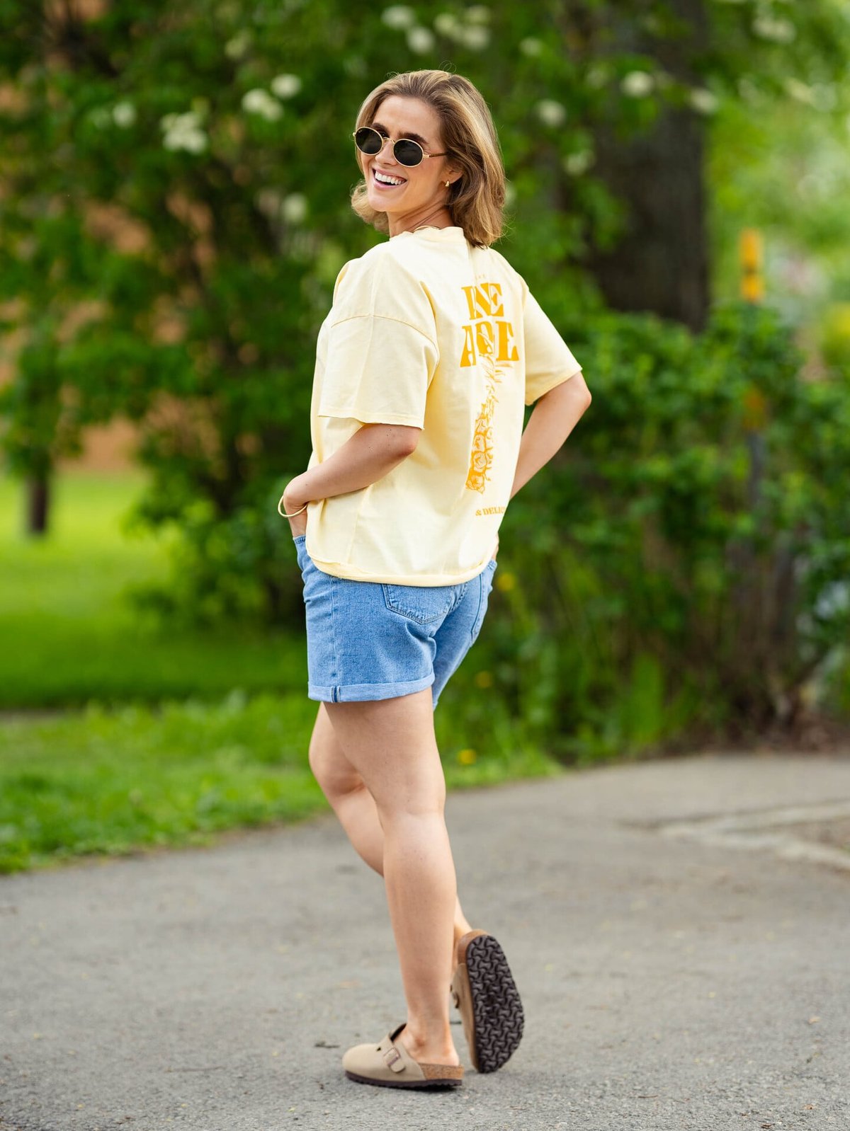 Only Kinna Short Sleeve Oversize Top Sunlight Pineapple tropical jungle