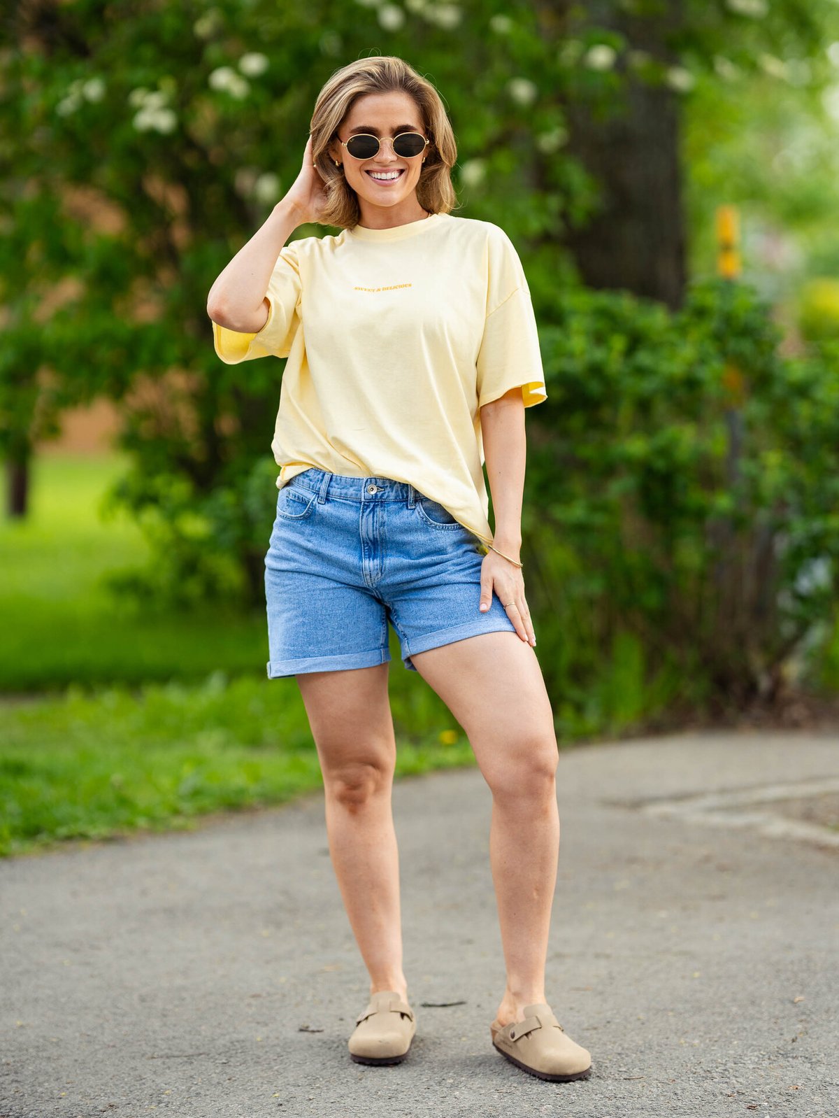Only Kinna Short Sleeve Oversize Top Sunlight Pineapple tropical jungle
