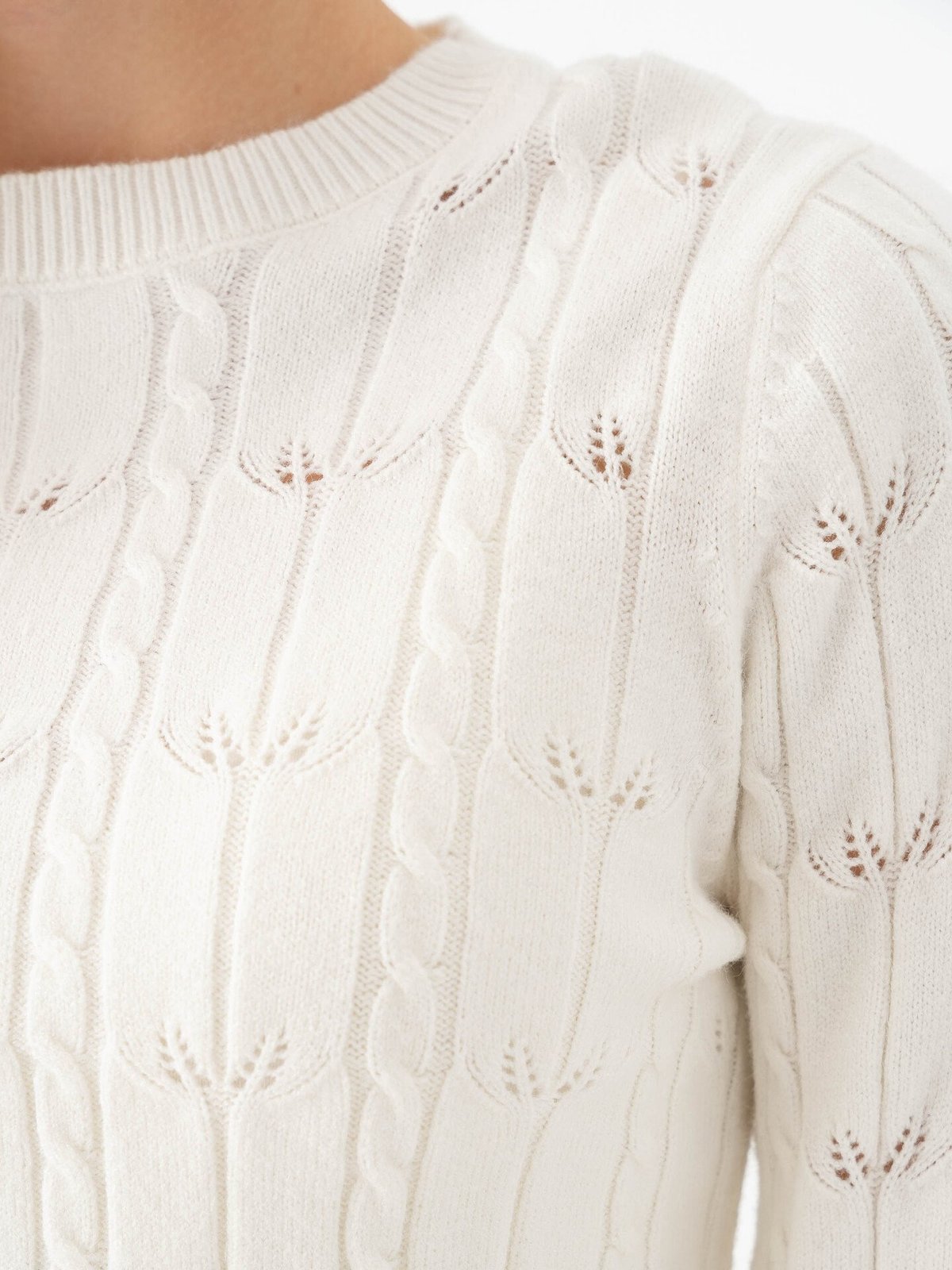 Only Katia Long Sleeve Structure O-Neck Pullover Cable Knit Baby'S Breath