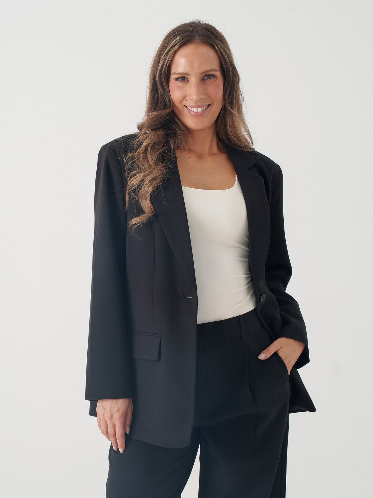 Only Linda Raven Long Sleeve BF Blazer Black