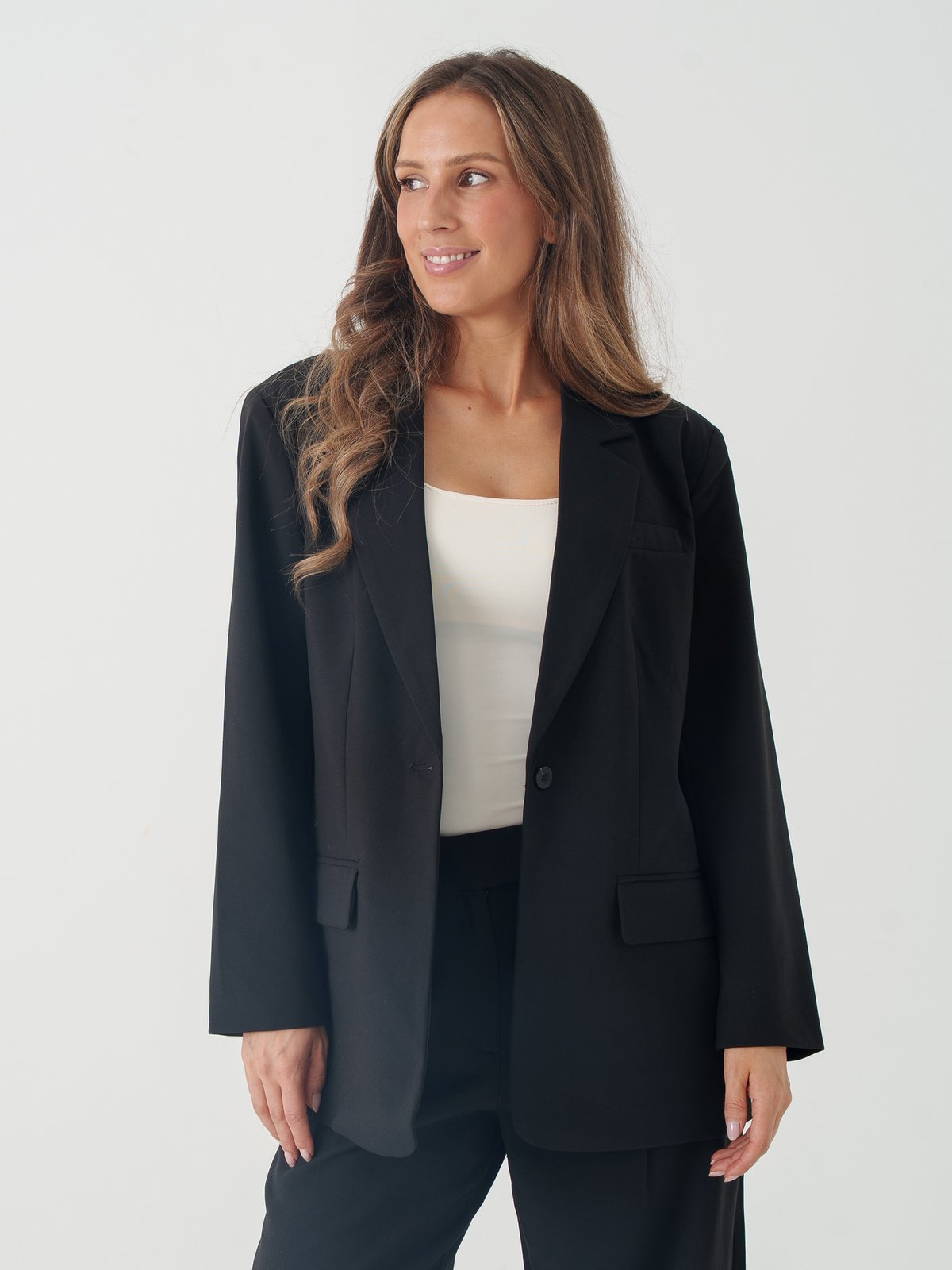 Only Linda Raven Long Sleeve BF Blazer Black