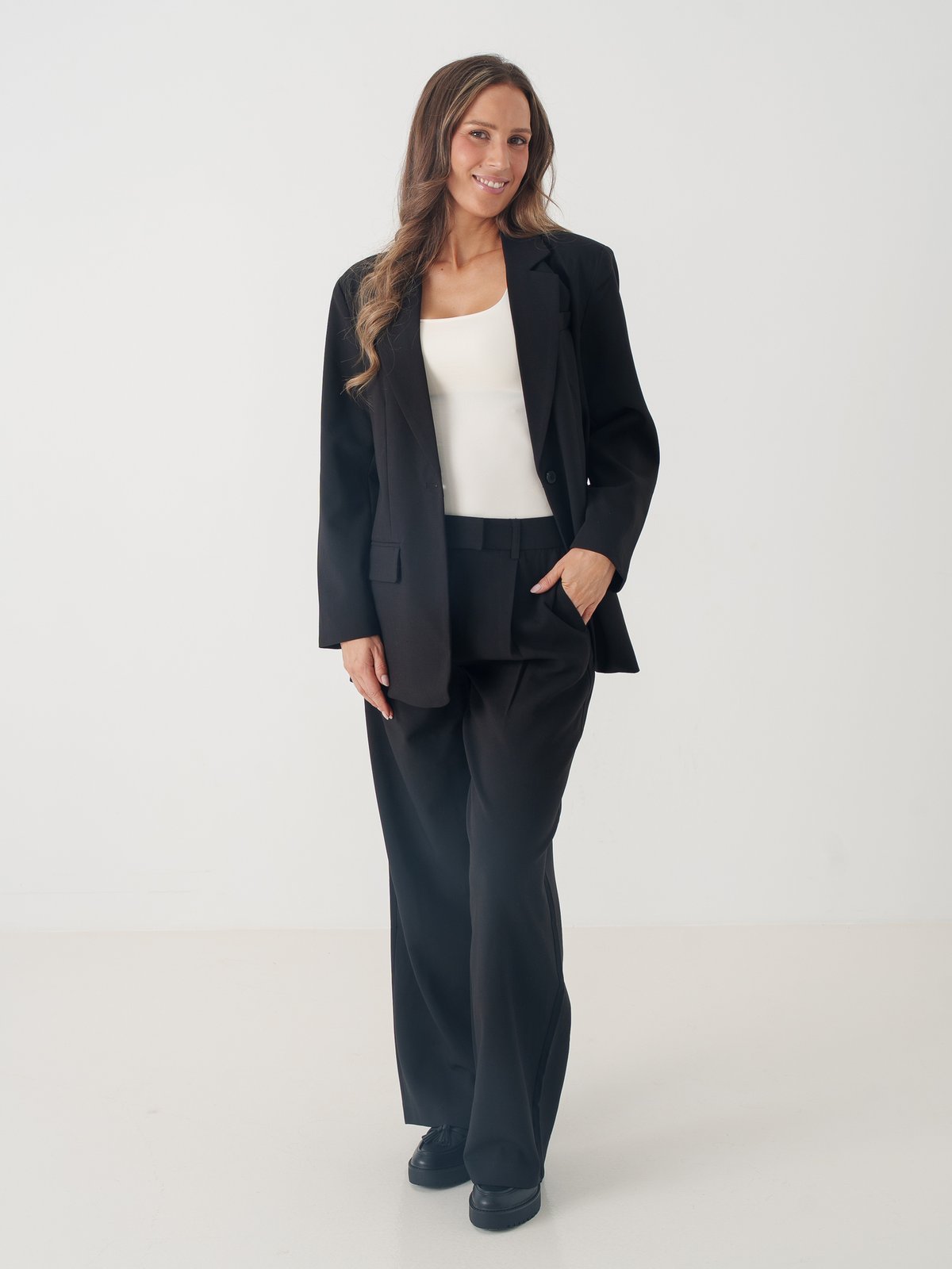 Only Linda Raven Long Sleeve BF Blazer Black