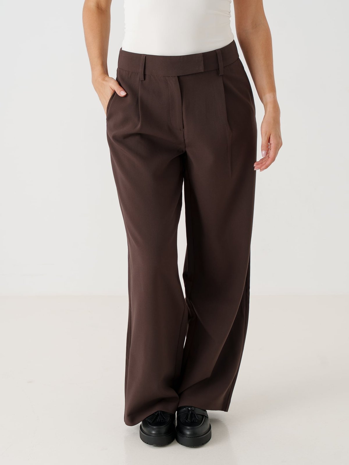 Only Linda Raven High Waist Straight Pant Coffee Bean