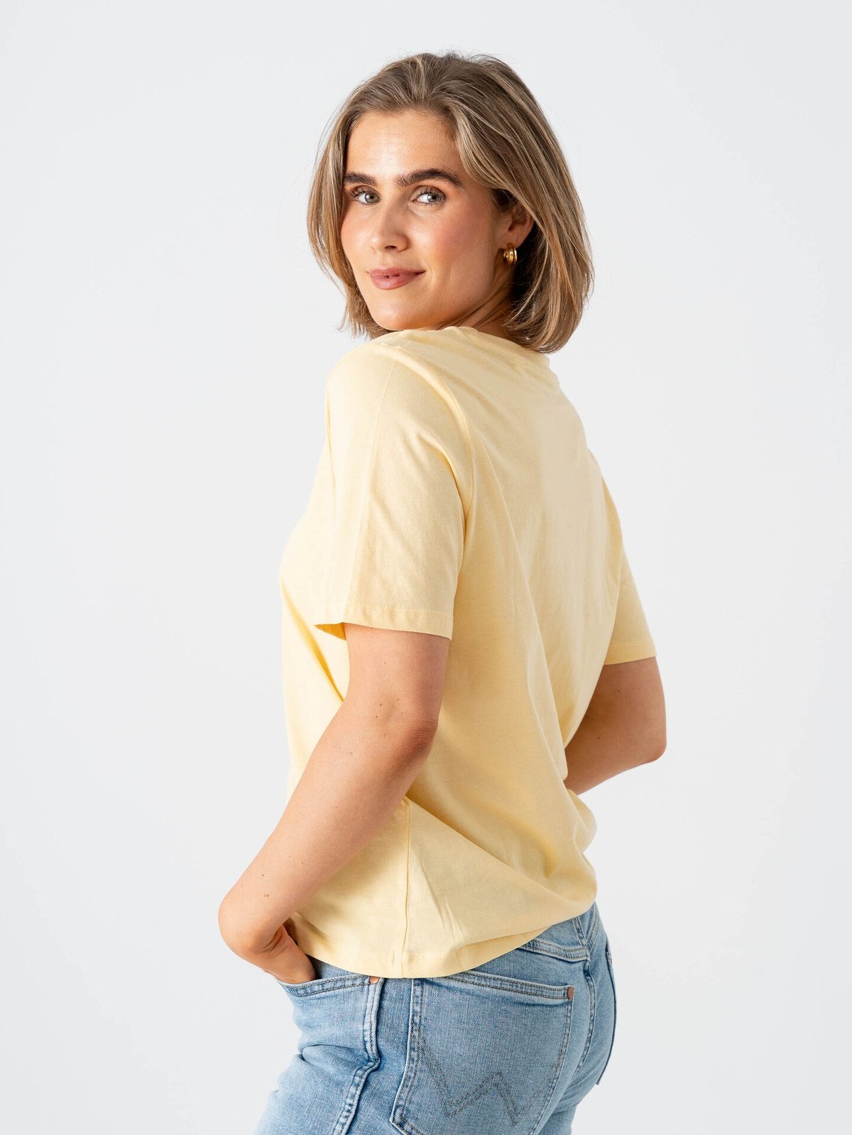 Only Happy Life Short Sleeve O-Neck Tee Sunlight