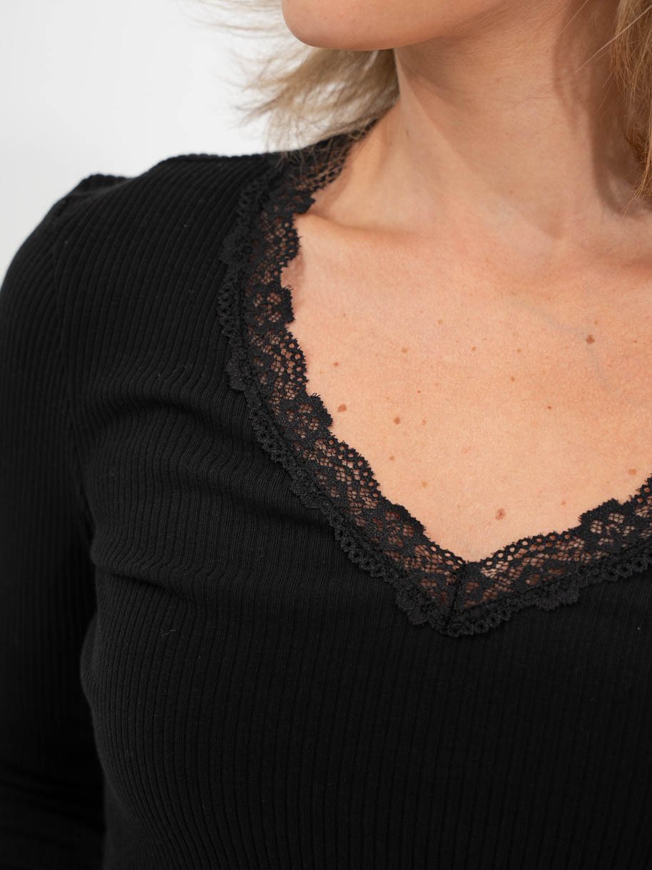 Only Sara Sharai Long Sleeve V-Neck Top Black