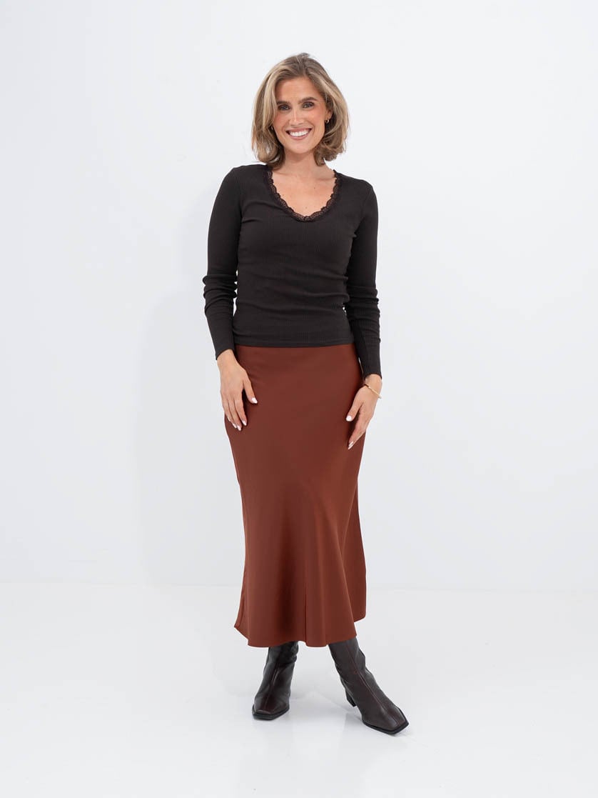 Only Sara Sharai Long Sleeve V-Neck Top Chocolate Torte