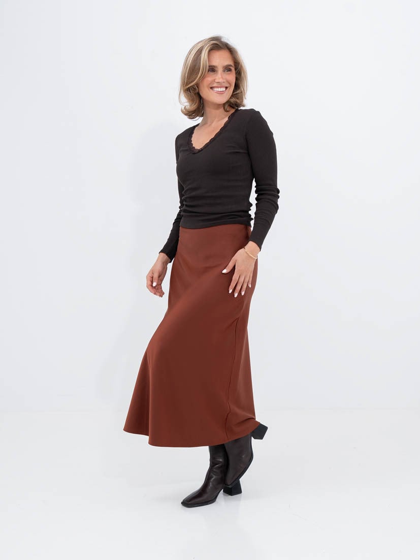 Only Sara Sharai Long Sleeve V-Neck Top Chocolate Torte