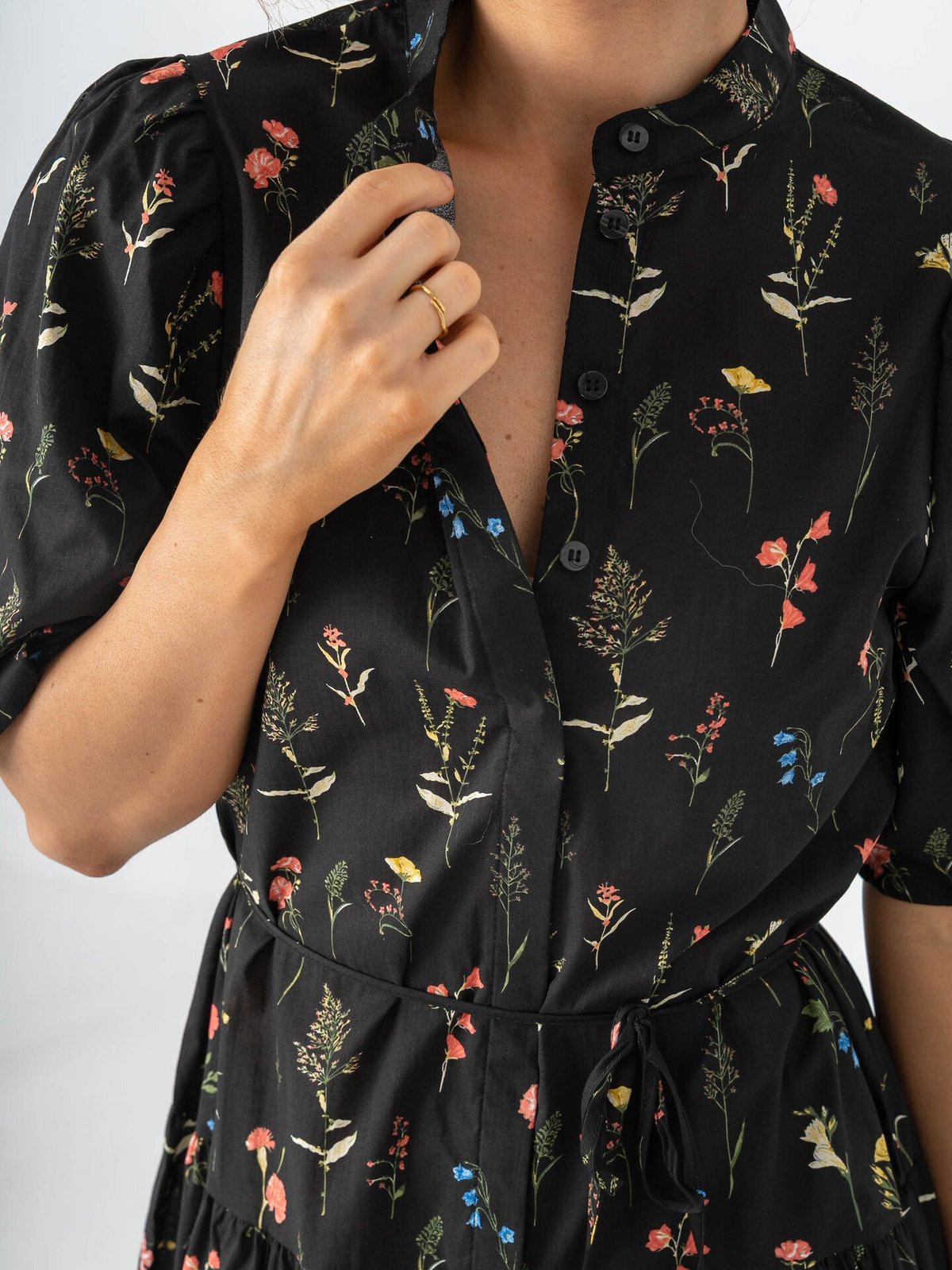 Only Elma Short Sleeve Long Belt Dress Black Multi Mark Flower