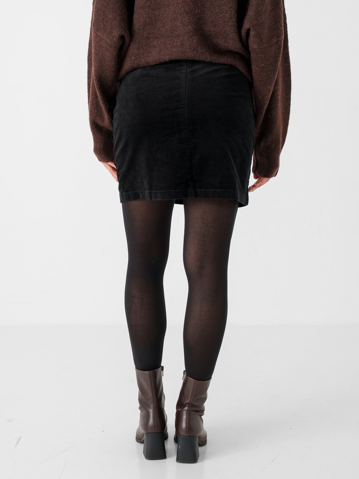 Only Flora High Waist Cord Short Slit Skirt Black