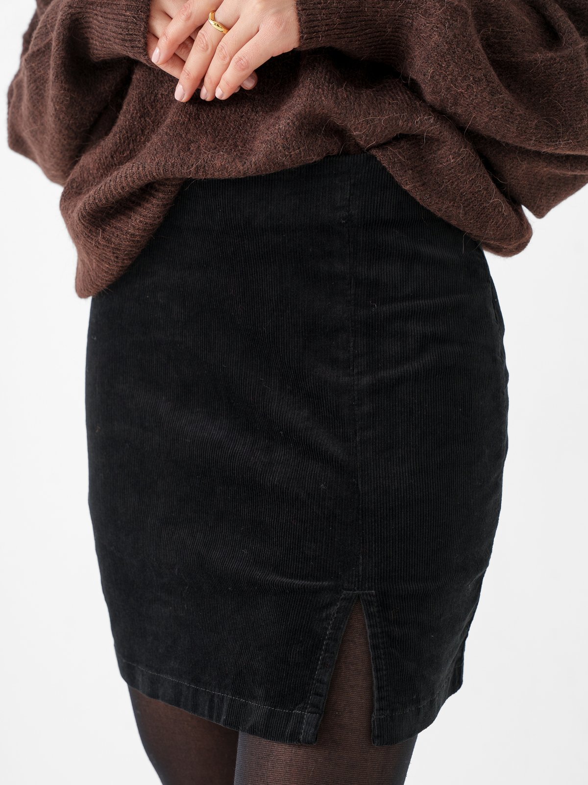 Only Flora High Waist Cord Short Slit Skirt Black