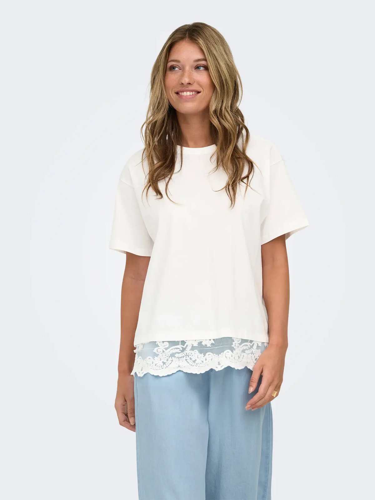 Only Vivvi Short Sleeve Lace Bottom Cloud Dancer