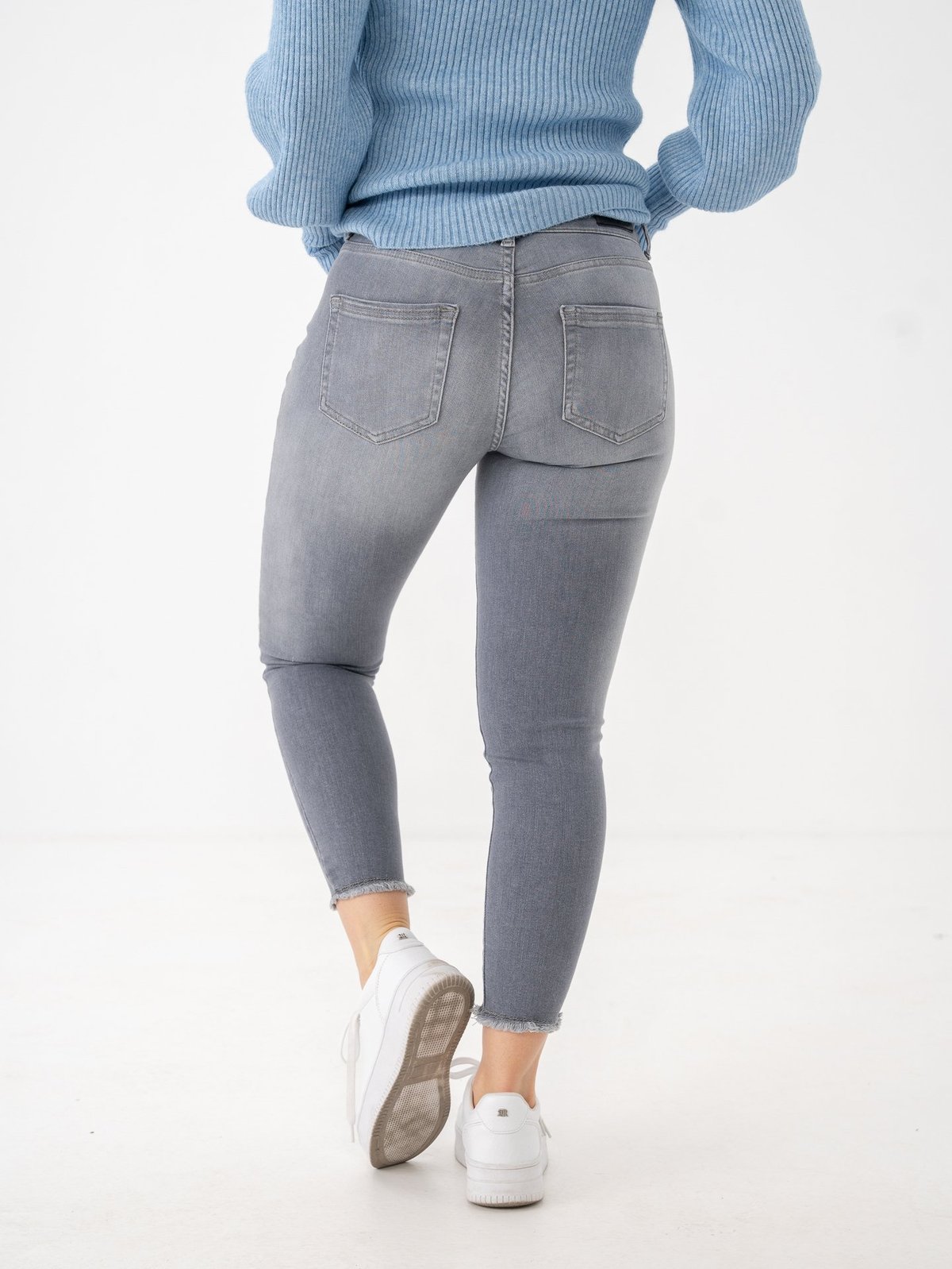 Only Blush Mid RW Denim Medium Grey Denim