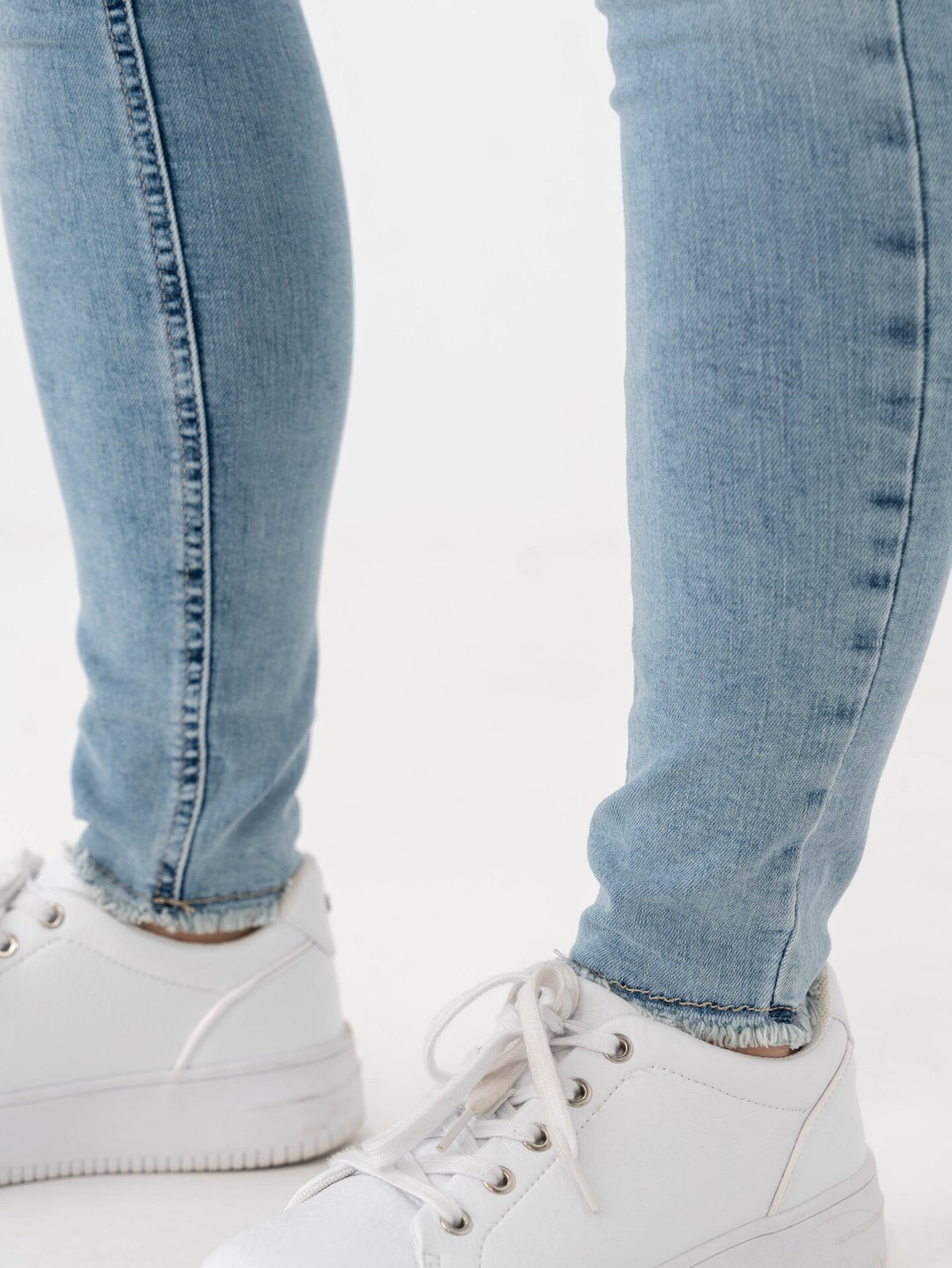 Only Blush Mid RW Denim Light Medium Blue Denim