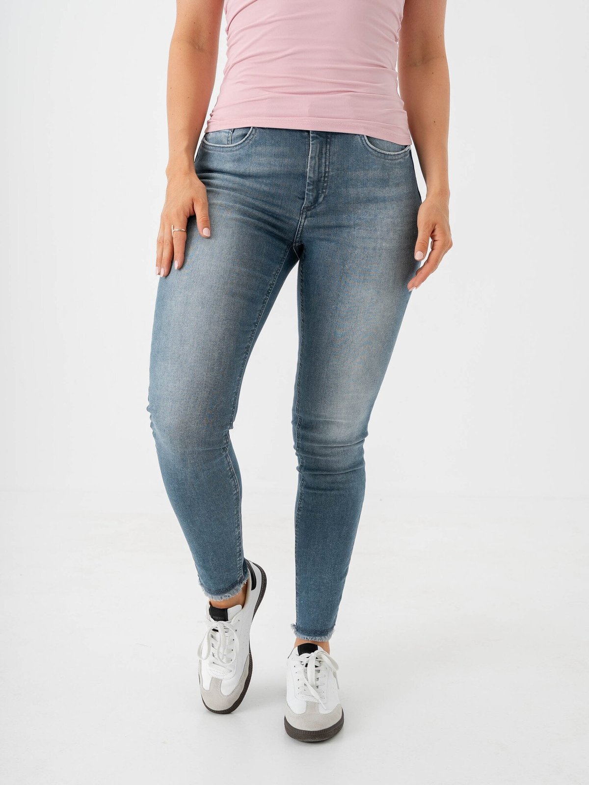 Only Blush Mid RW Denim Special Blue Grey Denim