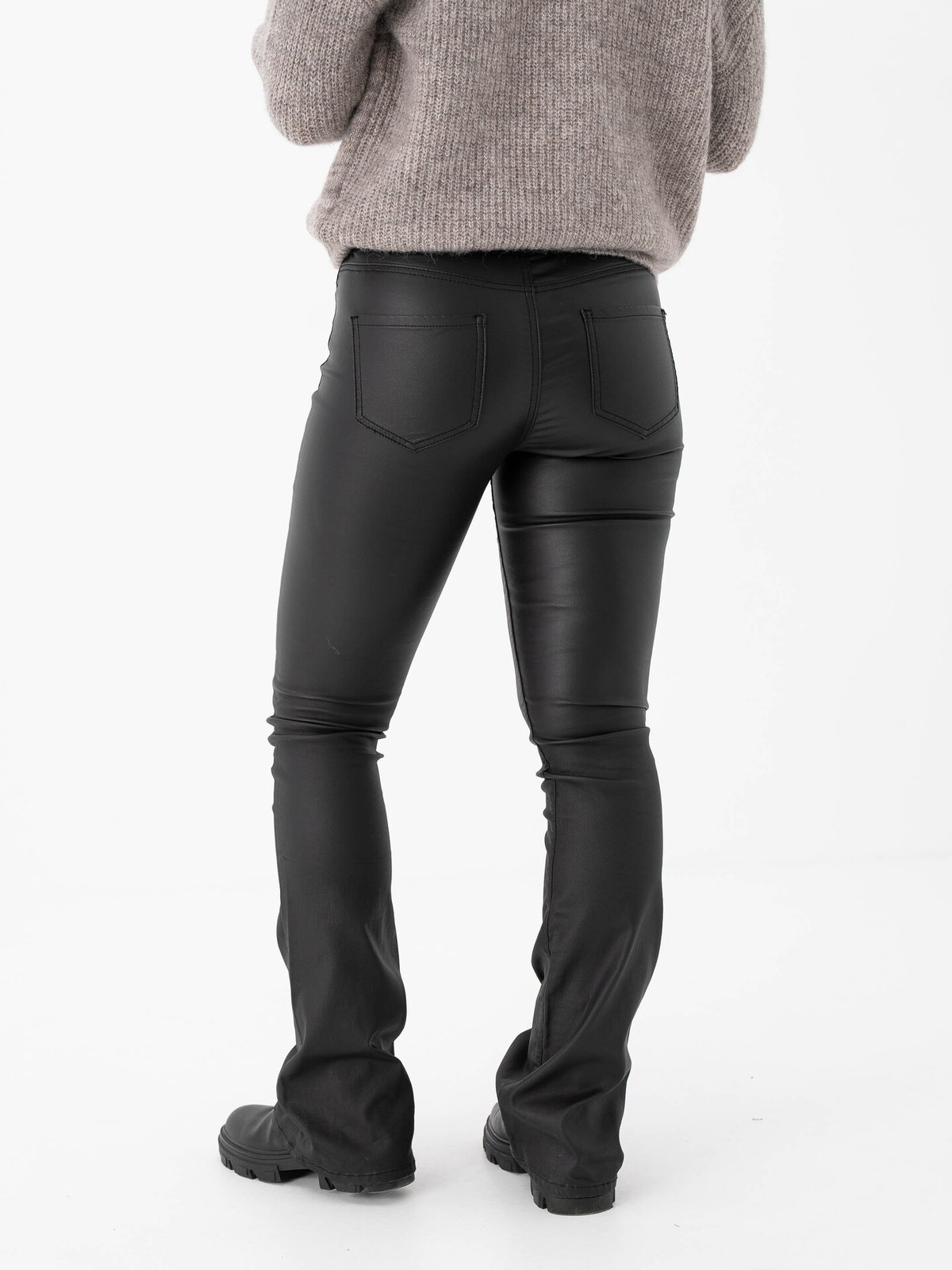 Only Blush Mid Flared Coated Pant Black
