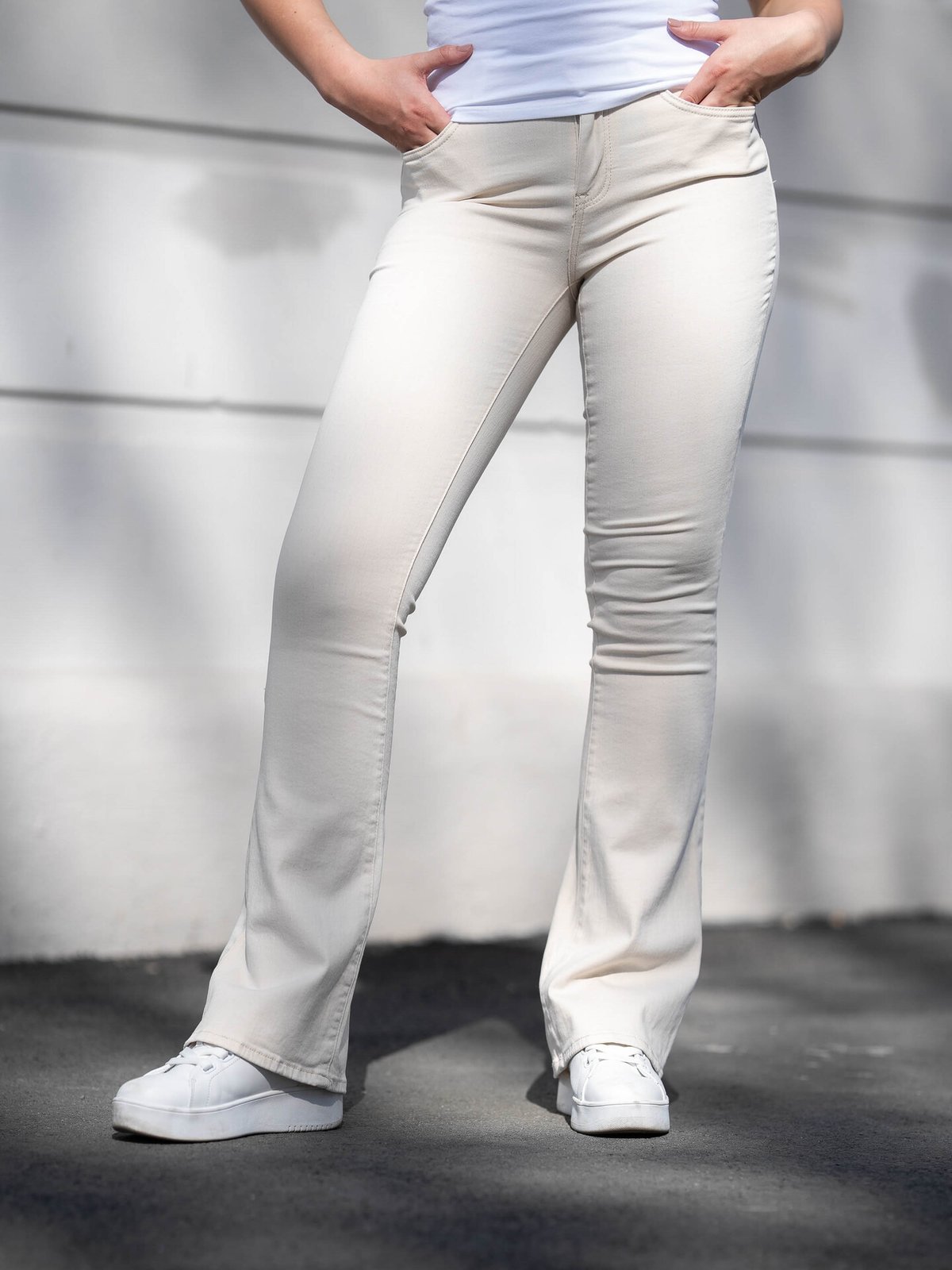 Only Blush Mid Flared Denim Ecru