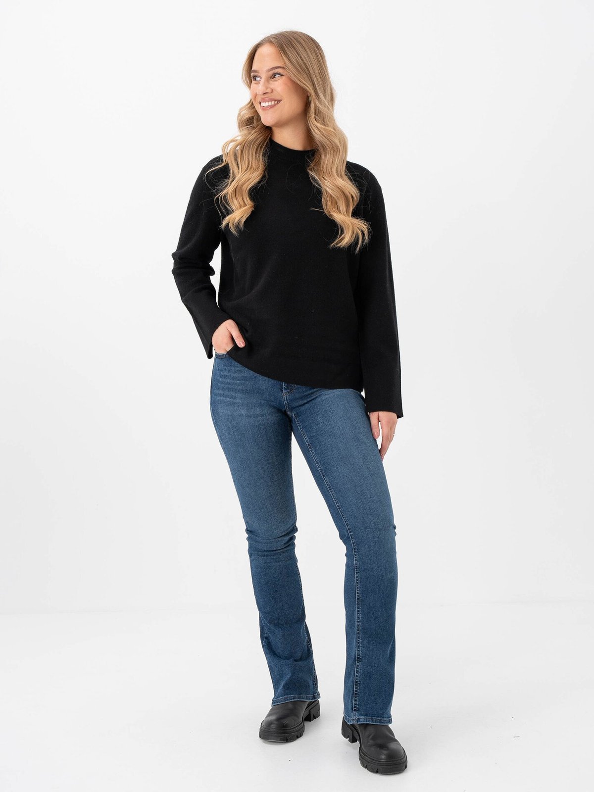 Only Blush Mid Flared Denim Dark Blue Denim