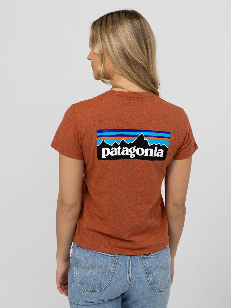 Patagonia Women’s P-6 Logo Responsibili-Tee Quartz Coral