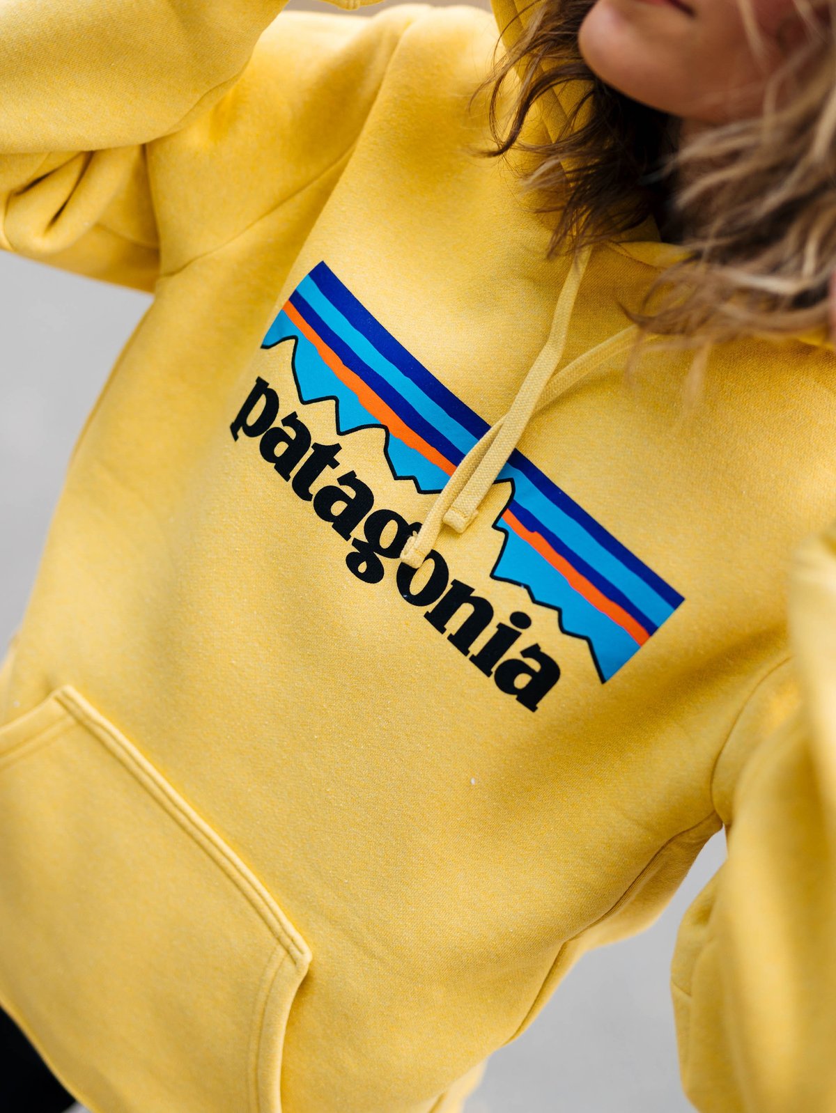 Patagonia P-6 Logo Uprisal Hoody Golden Yellow
