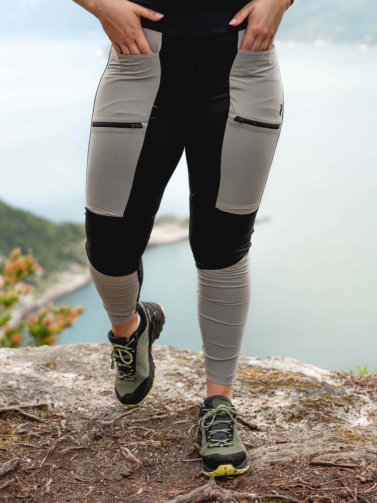 Peak Performance W Track Tights Soud Mist / Black