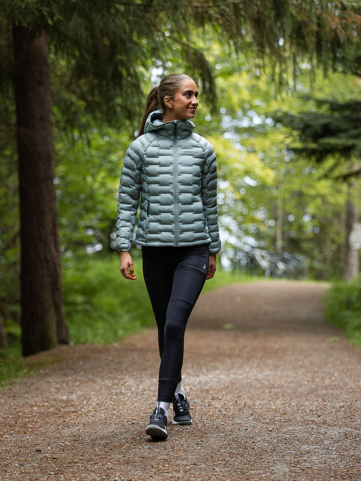 Peak Performance W Argon Light Hood Jacket Ashen Green