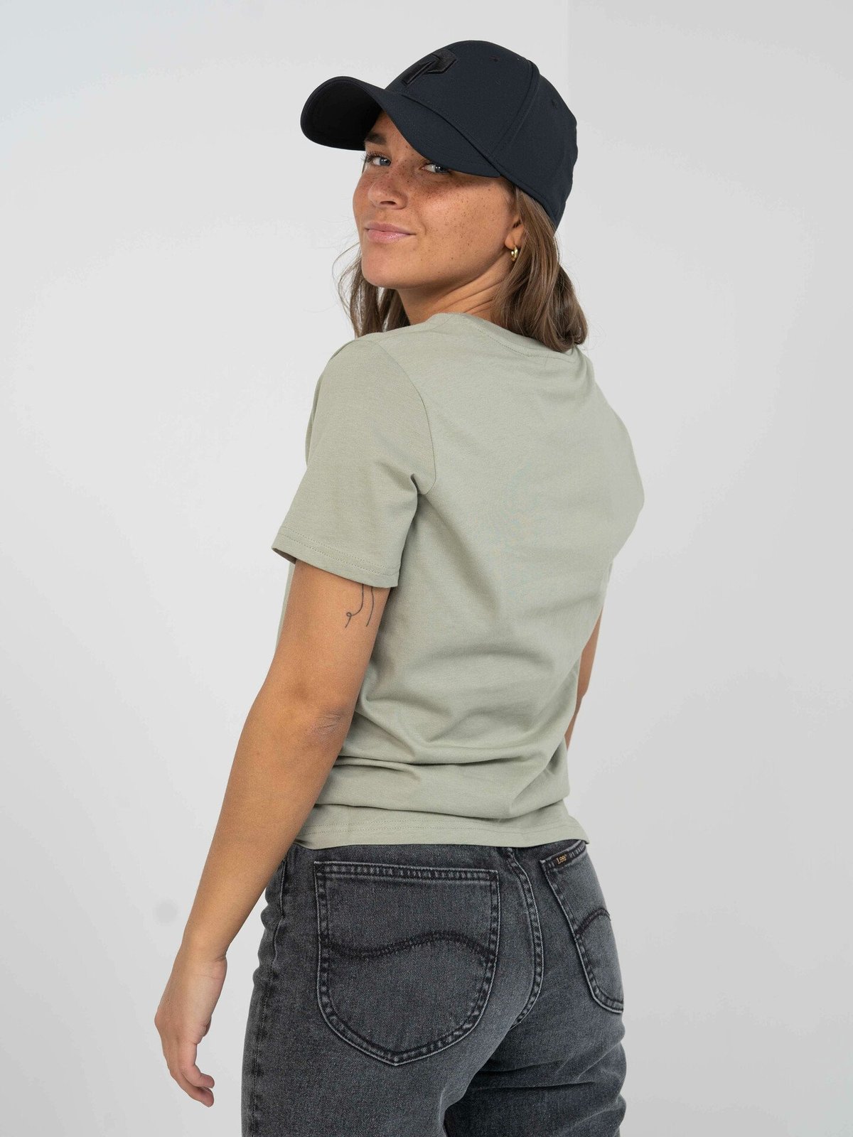 Peak Performance Ground Tee Limit Green