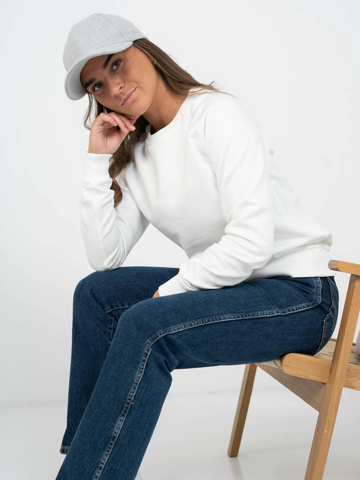 Peak Performance Ground Crew Off White