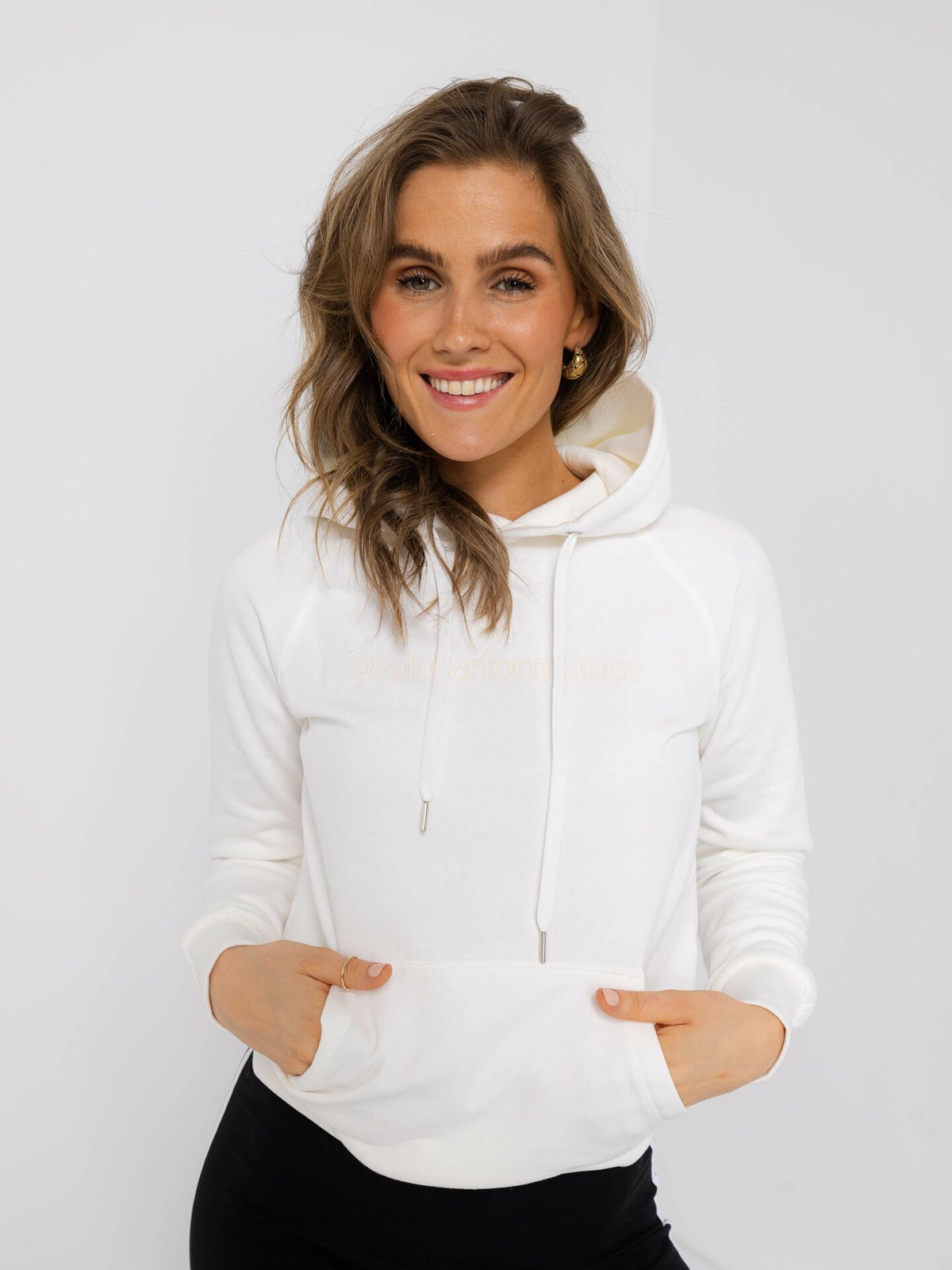 Peak Performance Ground Hood Off White