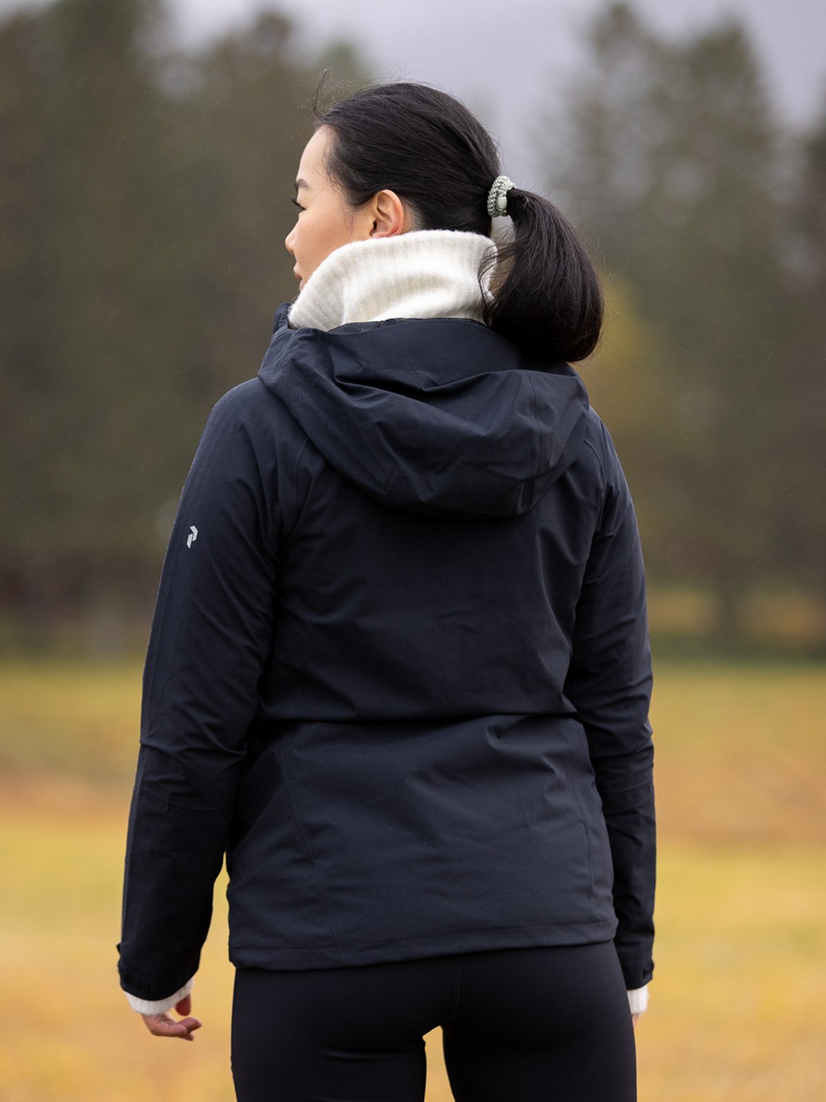 Peak Performance W Nightbreak Outdoor Jacket Black