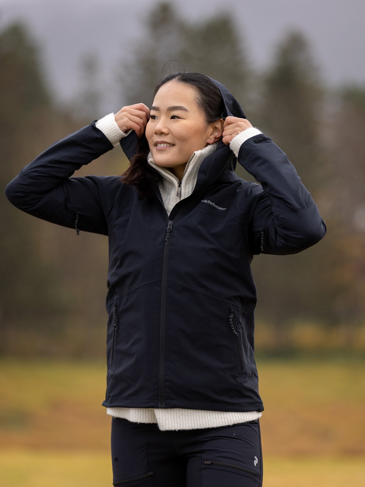 Peak Performance W Nightbreak Outdoor Jacket Black