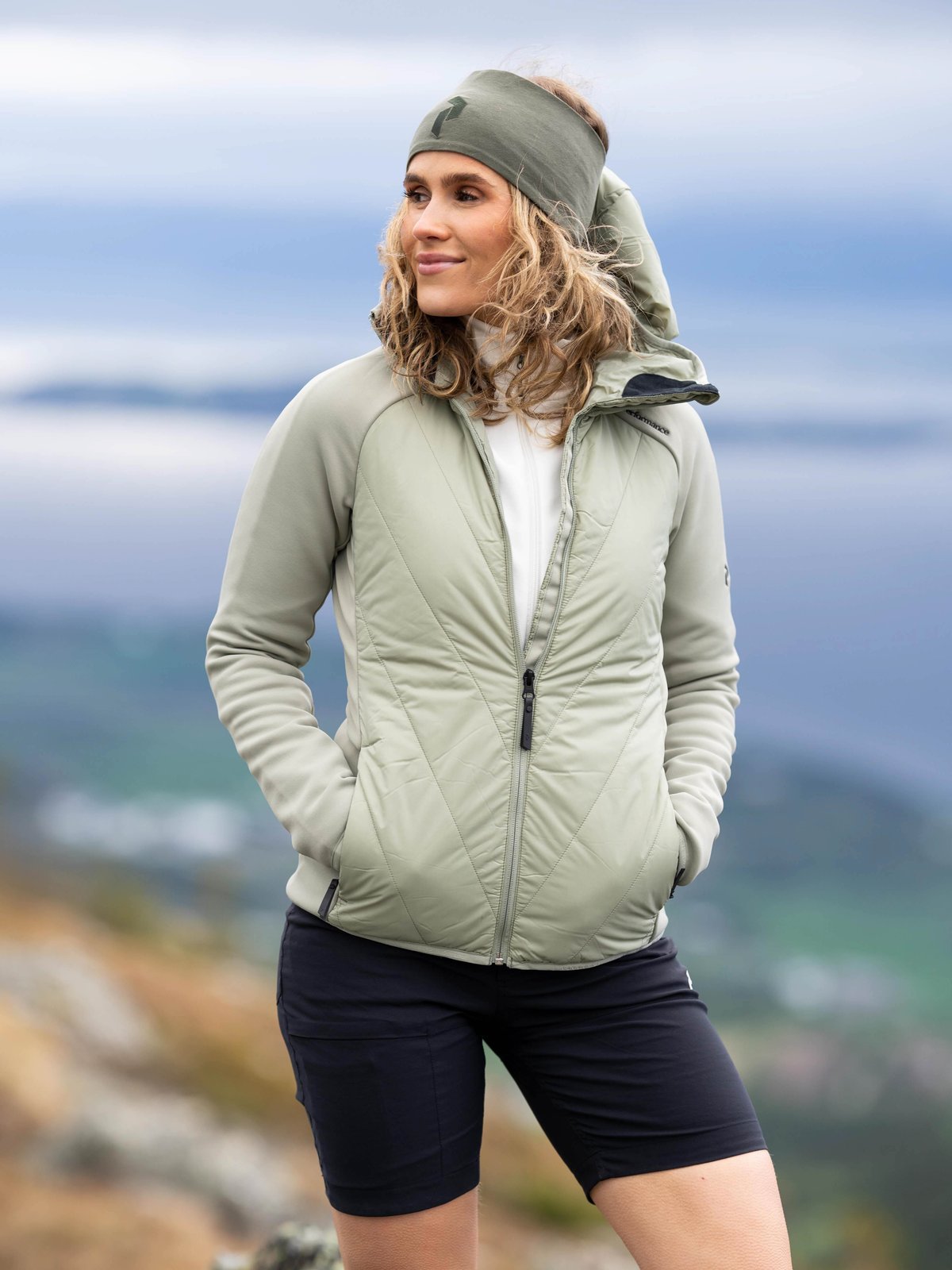 Peak Performance Insulated Hybrid Hood Limit Green