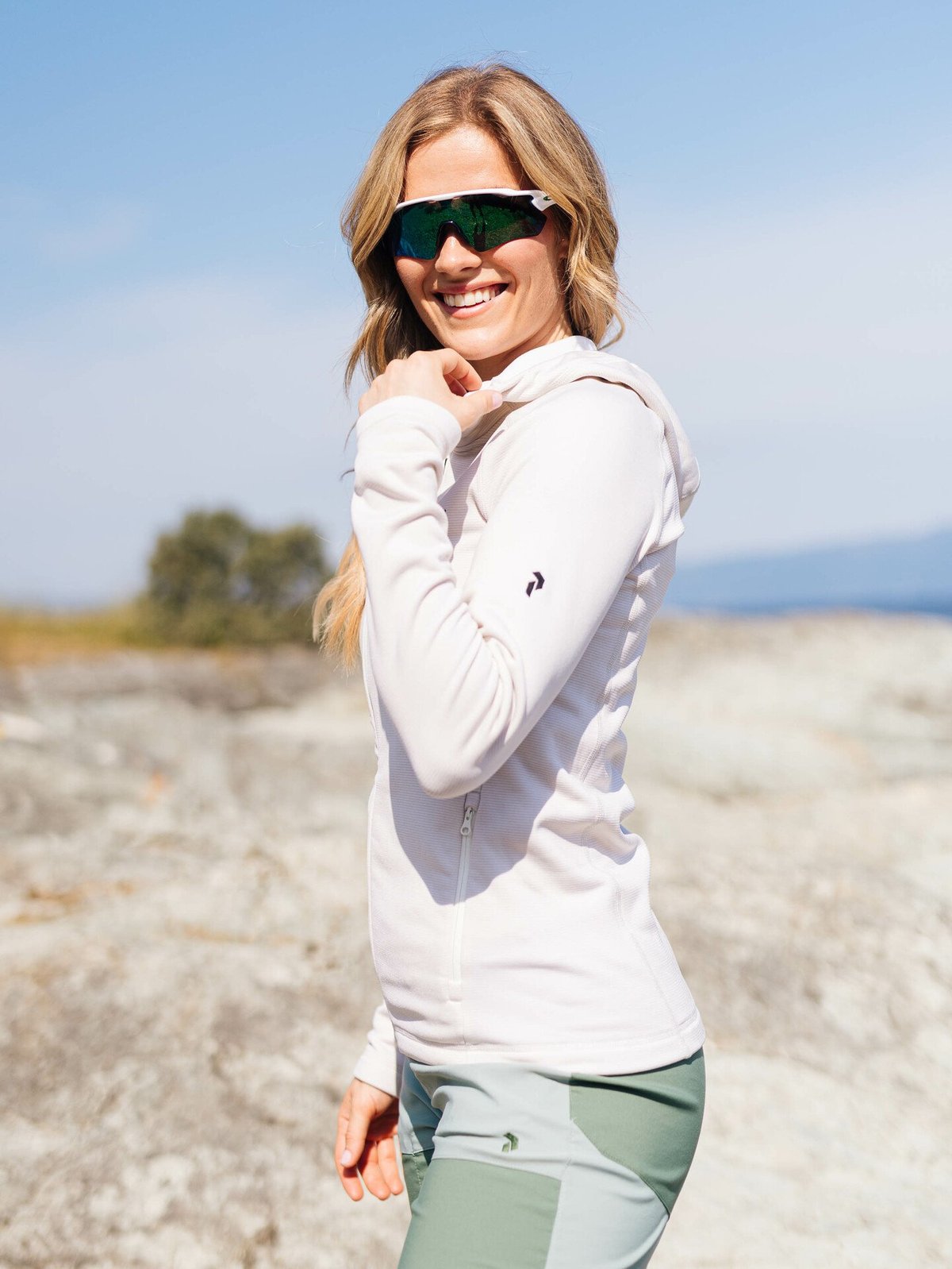 Peak Performance Midlayer Zip Hood Offwhite