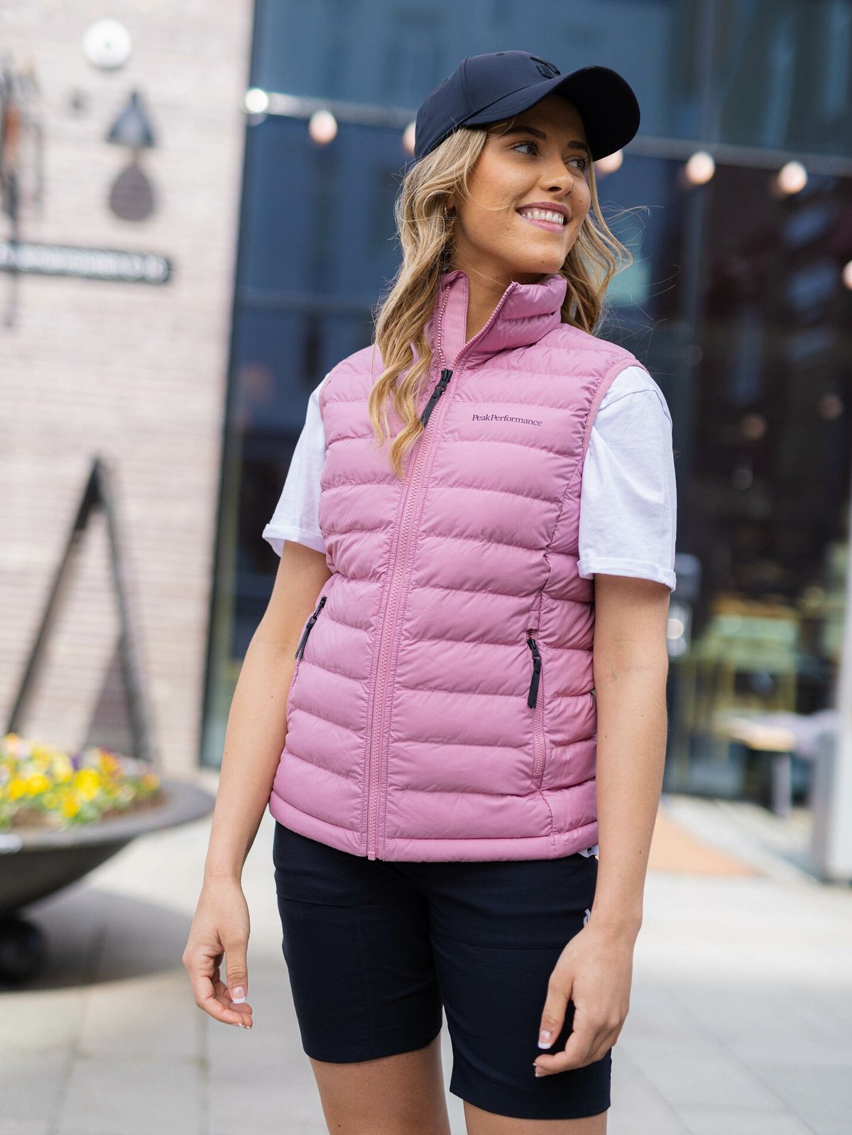 Peak Performance Insulated Vest Bitter Root