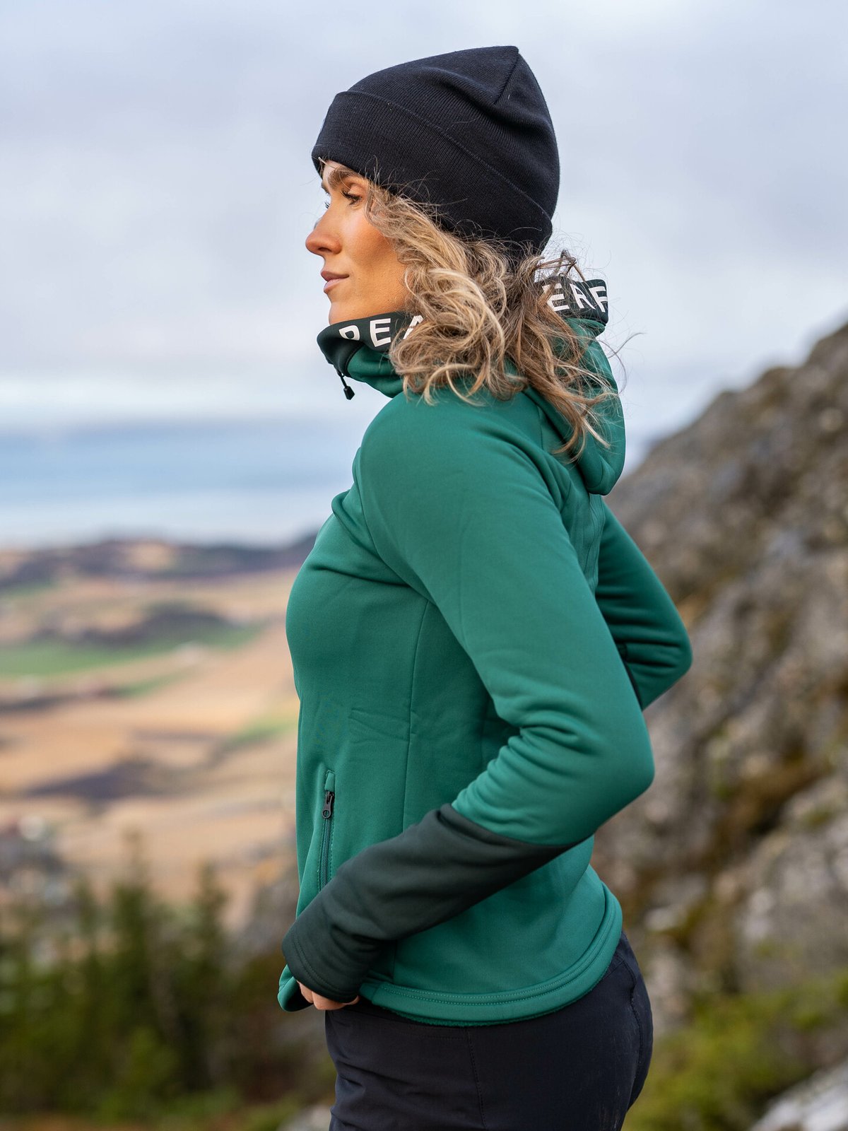Peak Performance W Rider Zip Hood jacket Green ivy / Scarab green