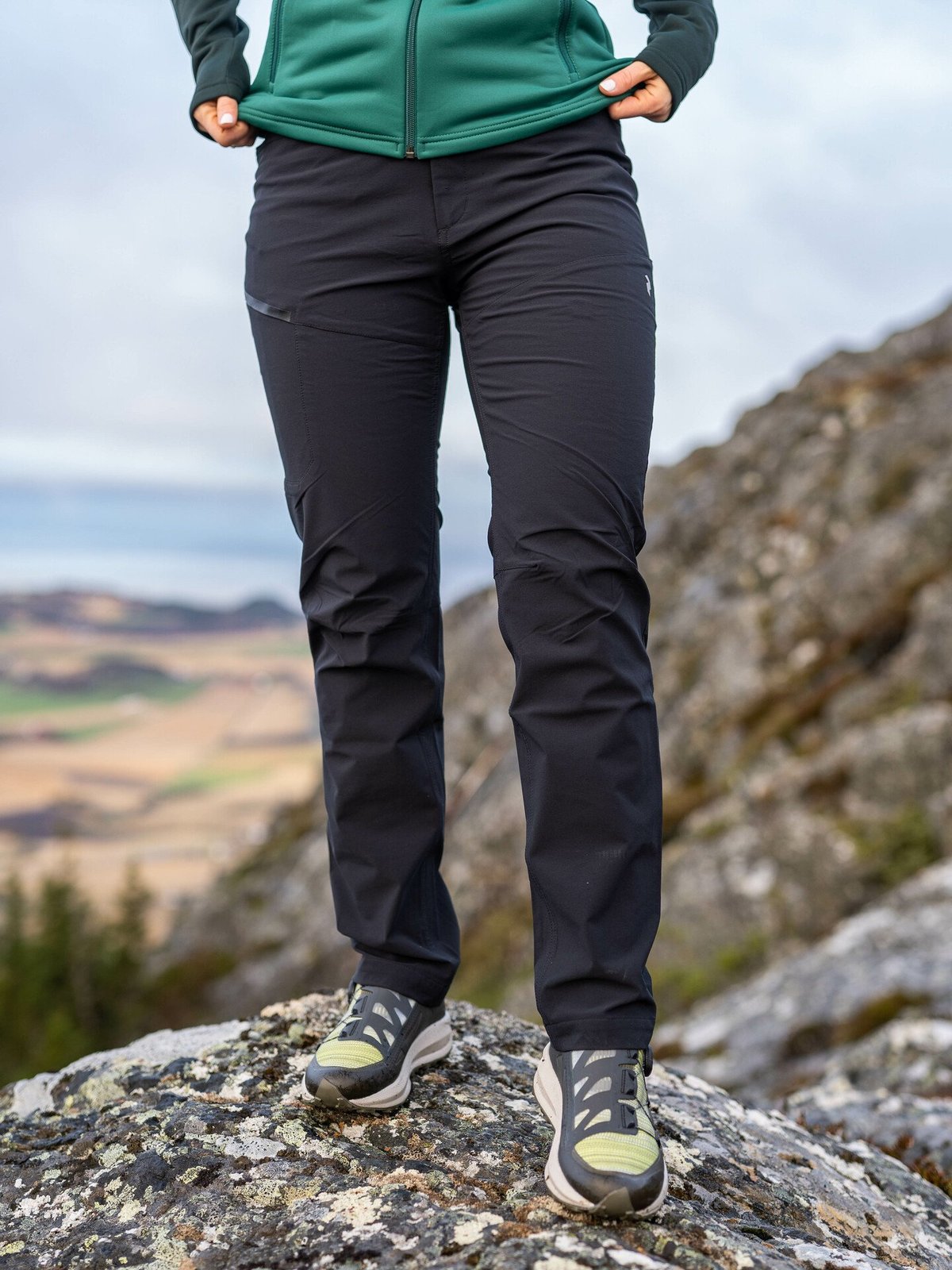 Peak Performance W Outdoor Soft Shell Pants Black