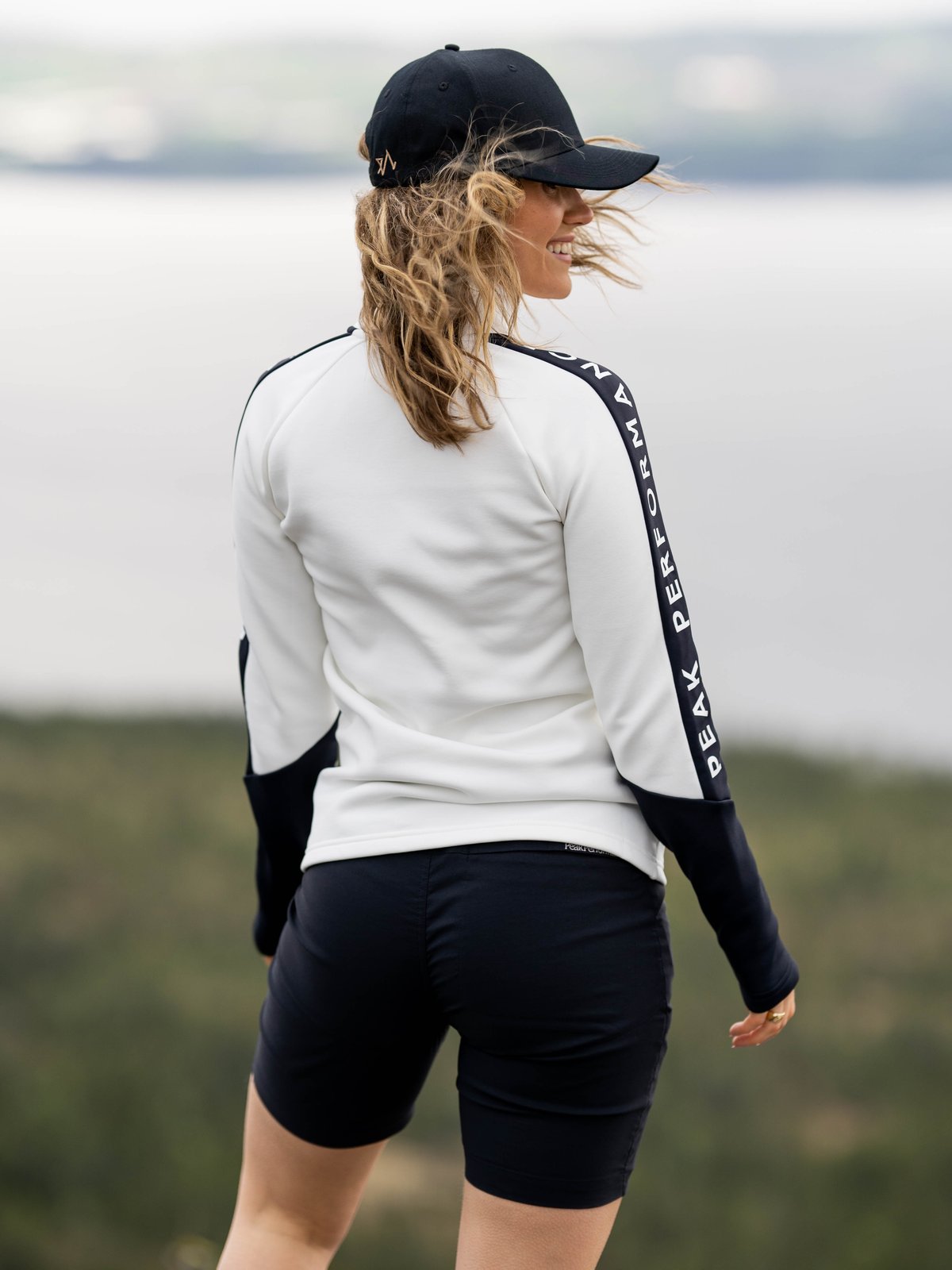 Peak Performance Rider Mid Zip Jacket Off White / Black