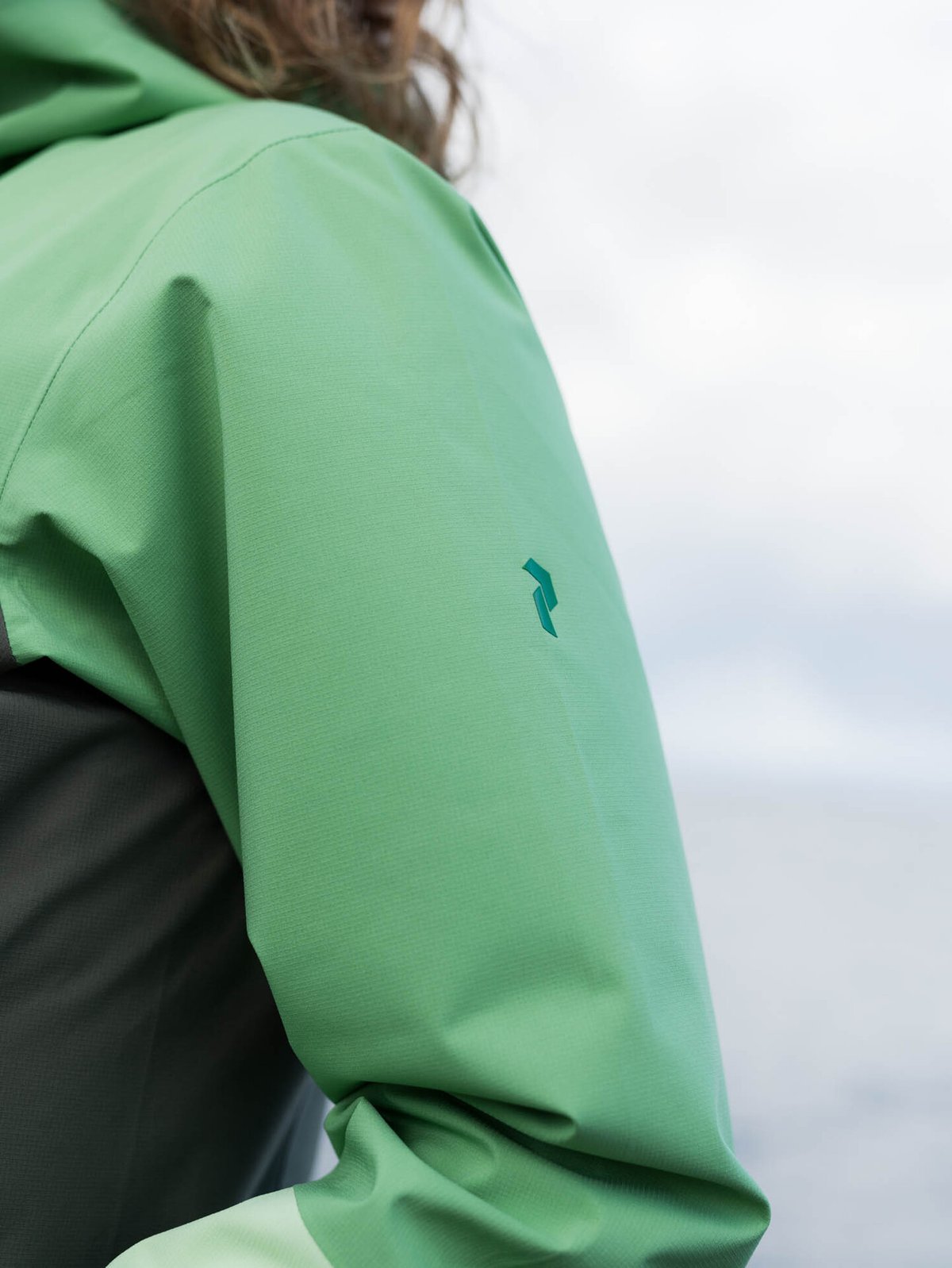 Peak Performance Trail Hipe Shell Jacket Peppermint / Pine Needle