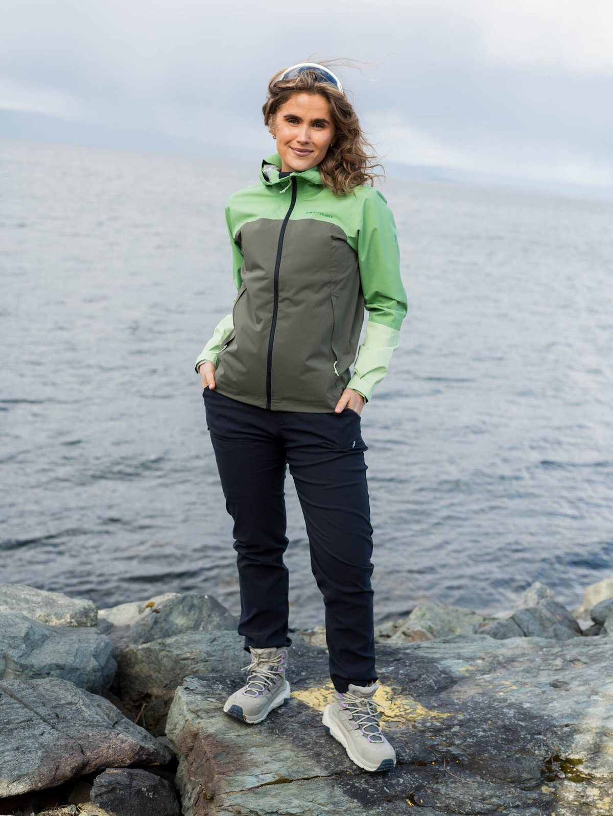 Peak Performance Trail Hipe Shell Jacket Peppermint / Pine Needle