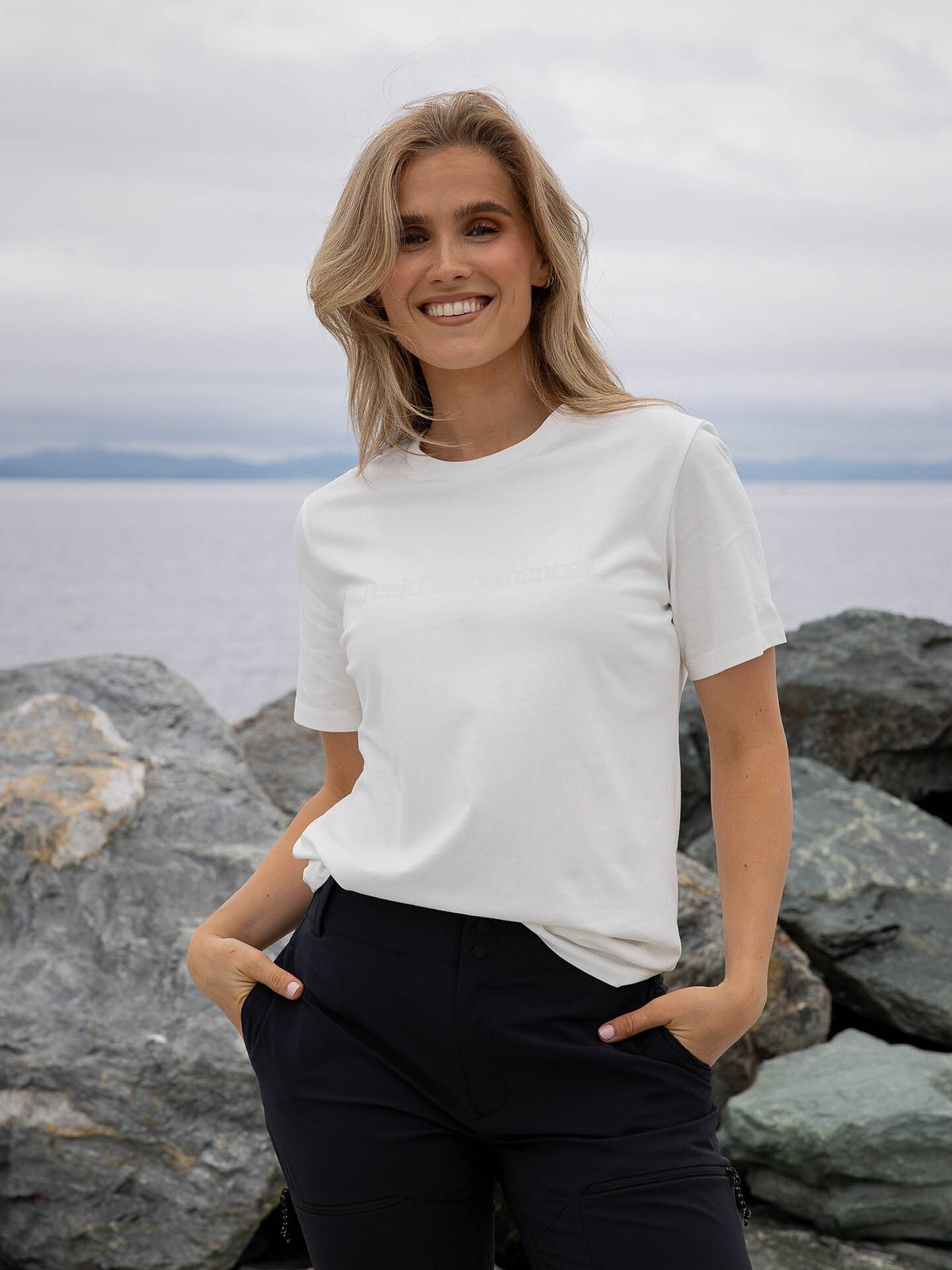 Peak Performance Big Logo Tee Offwhite