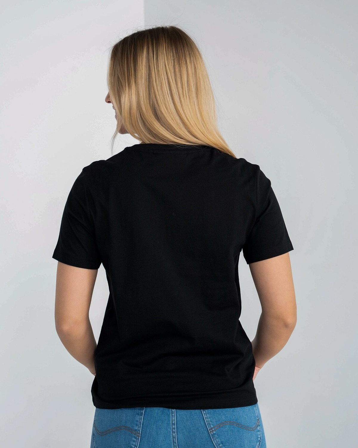 Peak Performance Big Logo Tee Black