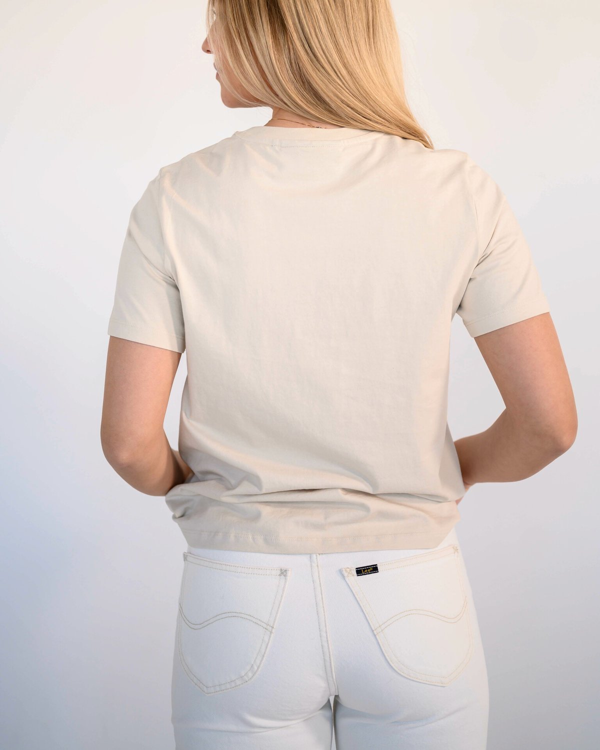 Peak Performance Logo Tee Sand fog