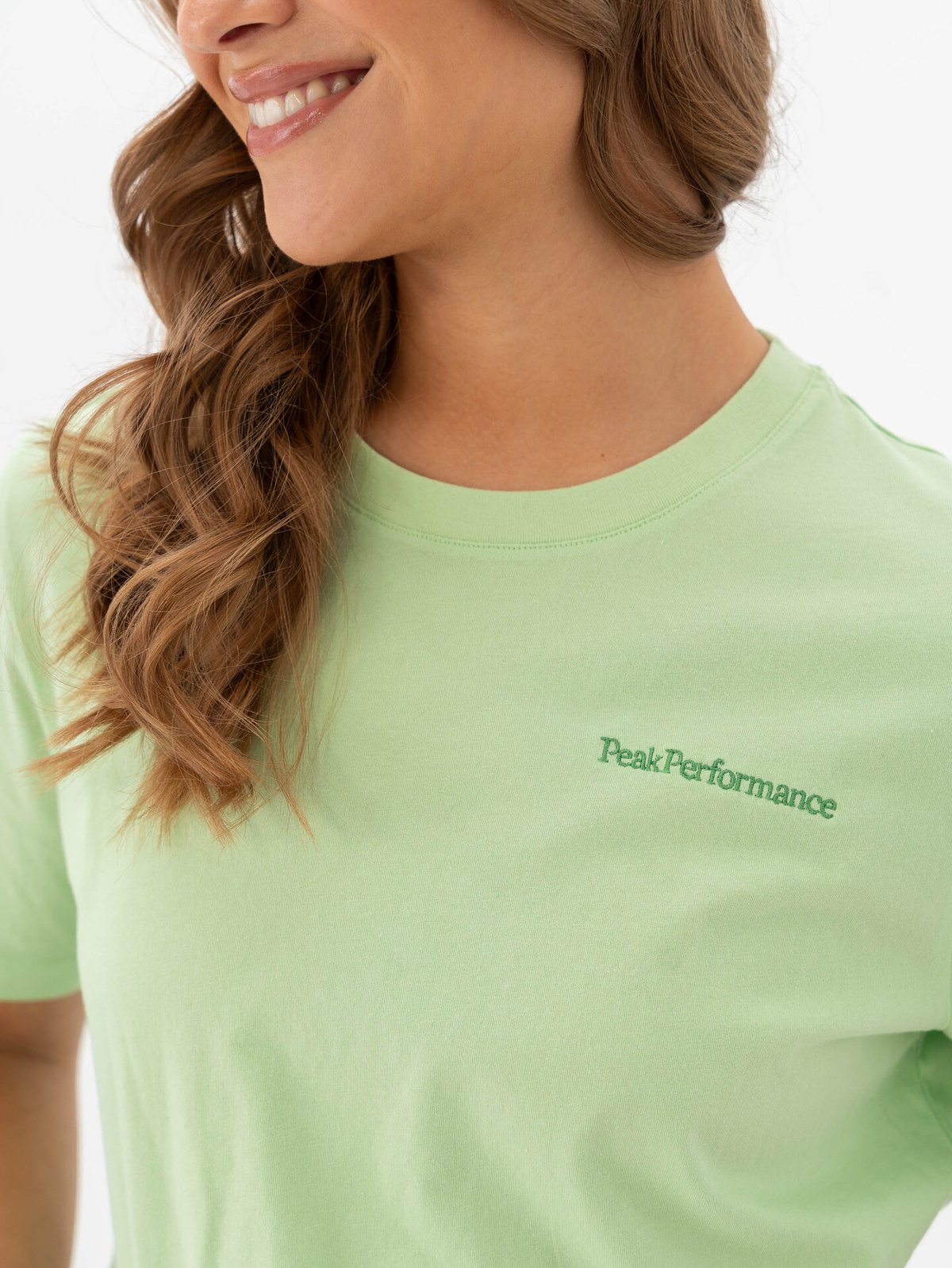 Peak Performance Original Small Logo Tee Vivid Green