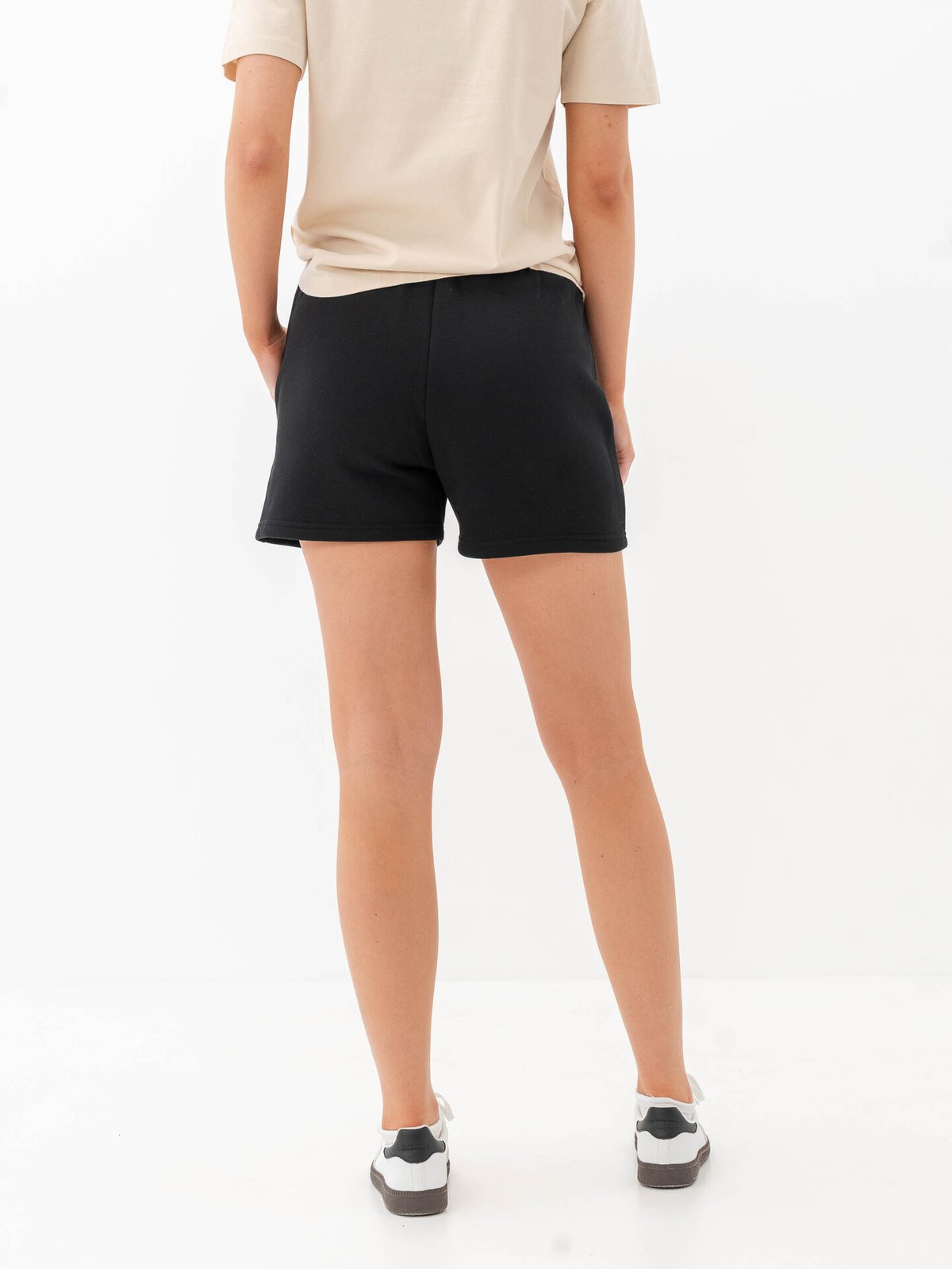 Peak Performance Original Small Logo Shorts Black