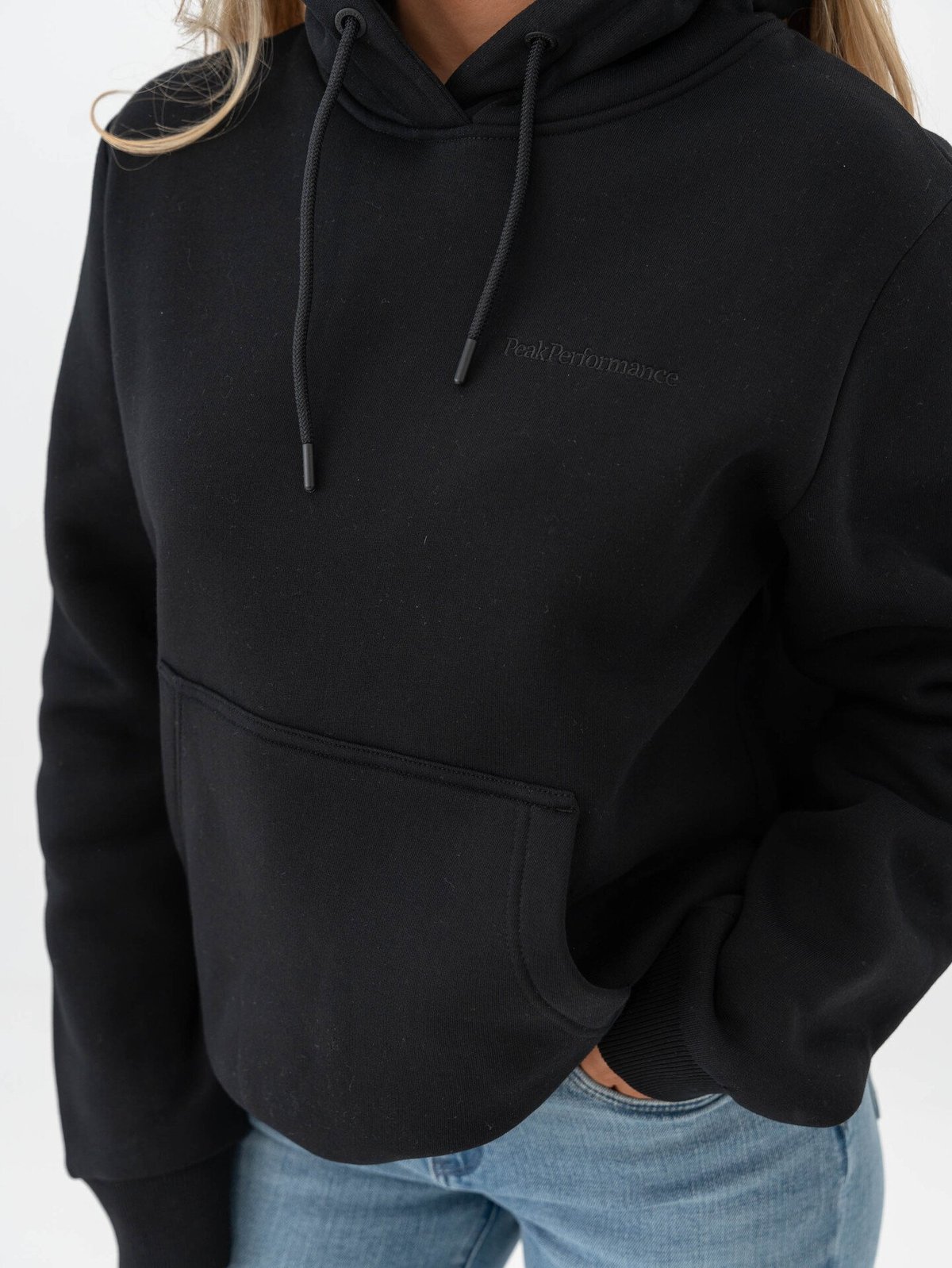 Peak Performance Original Small Logo Hood Black