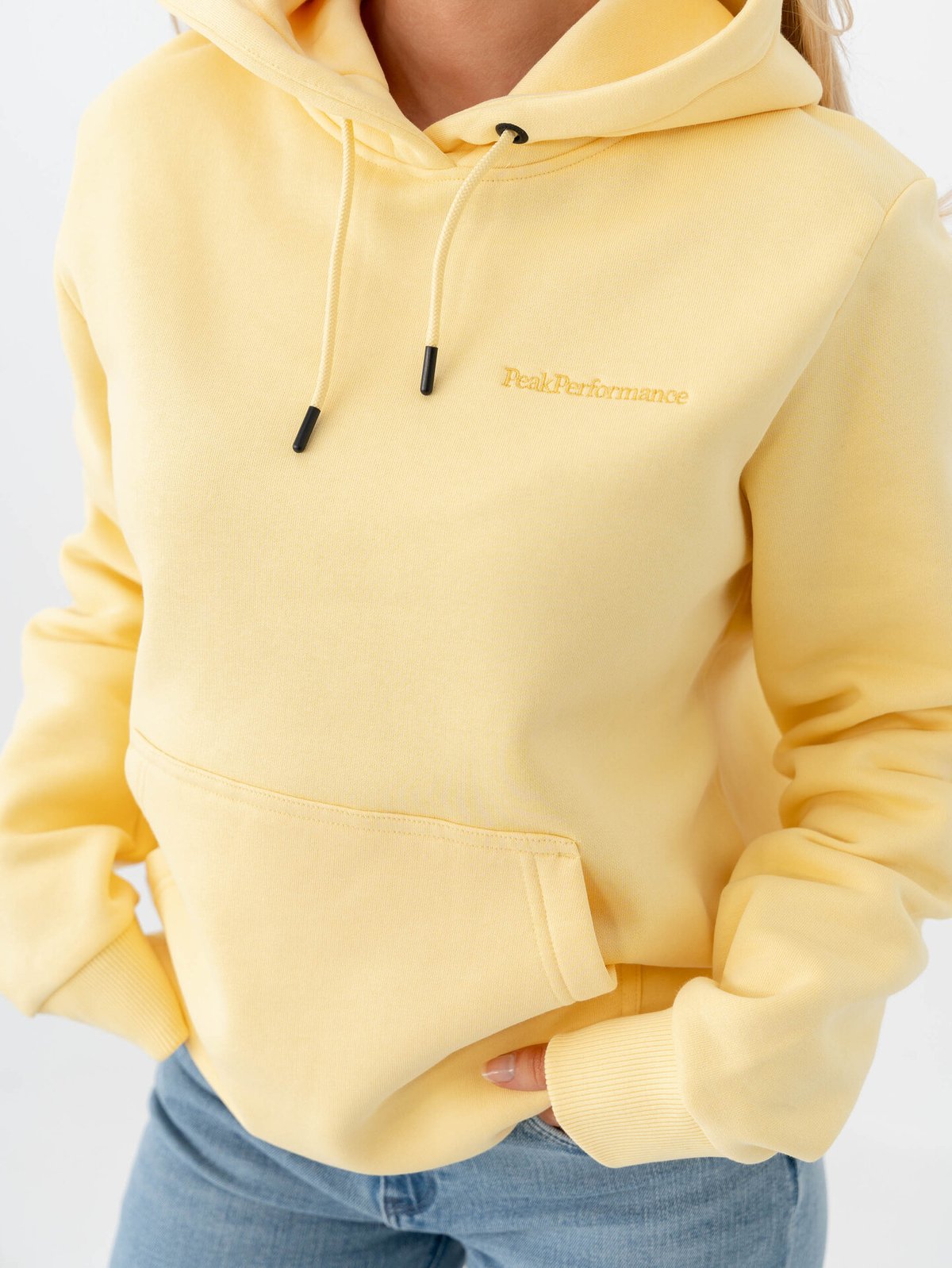 Peak Performance Original Small Logo Hood Mellow Yellow