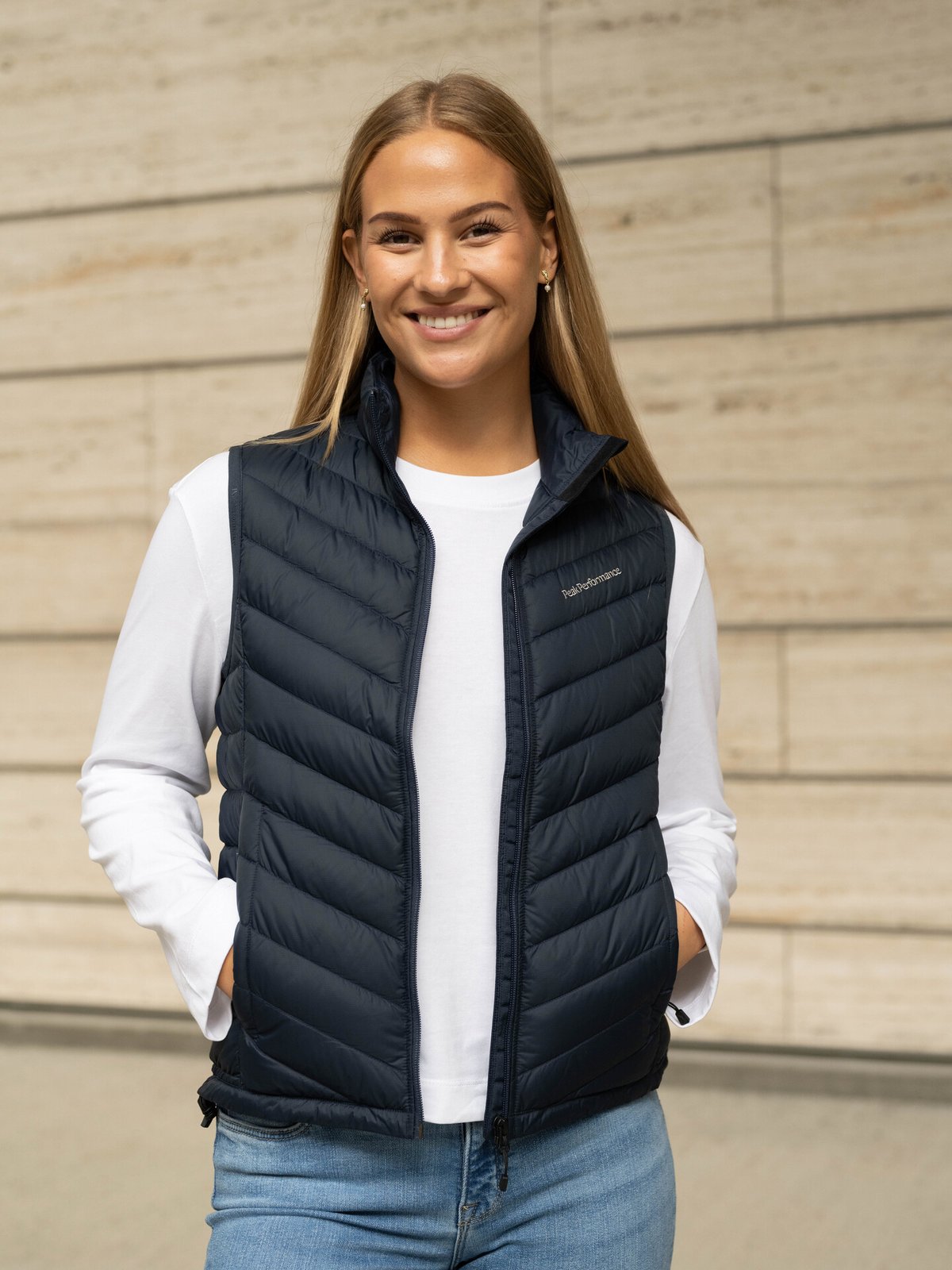 Peak Performance Frost Down Vest Blue Shadow