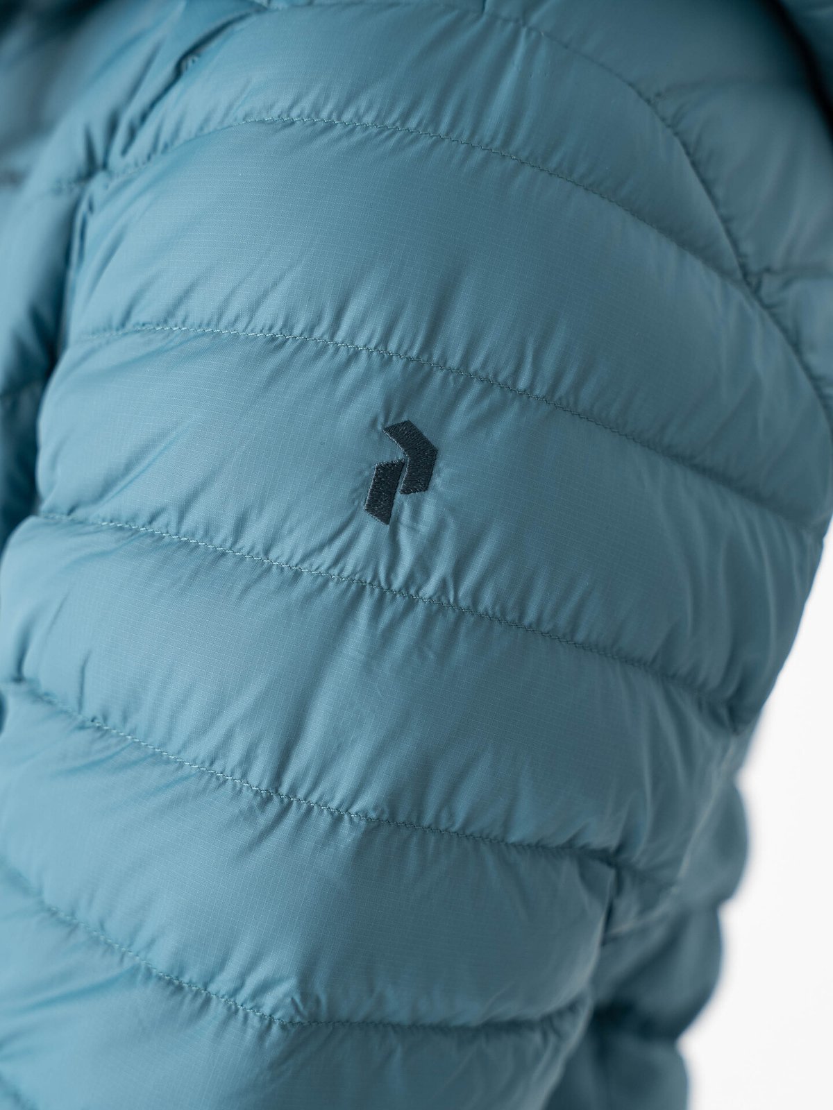 Peak Performance Frost Down Hood Jacket Hydro Fresh / Infinity Teel