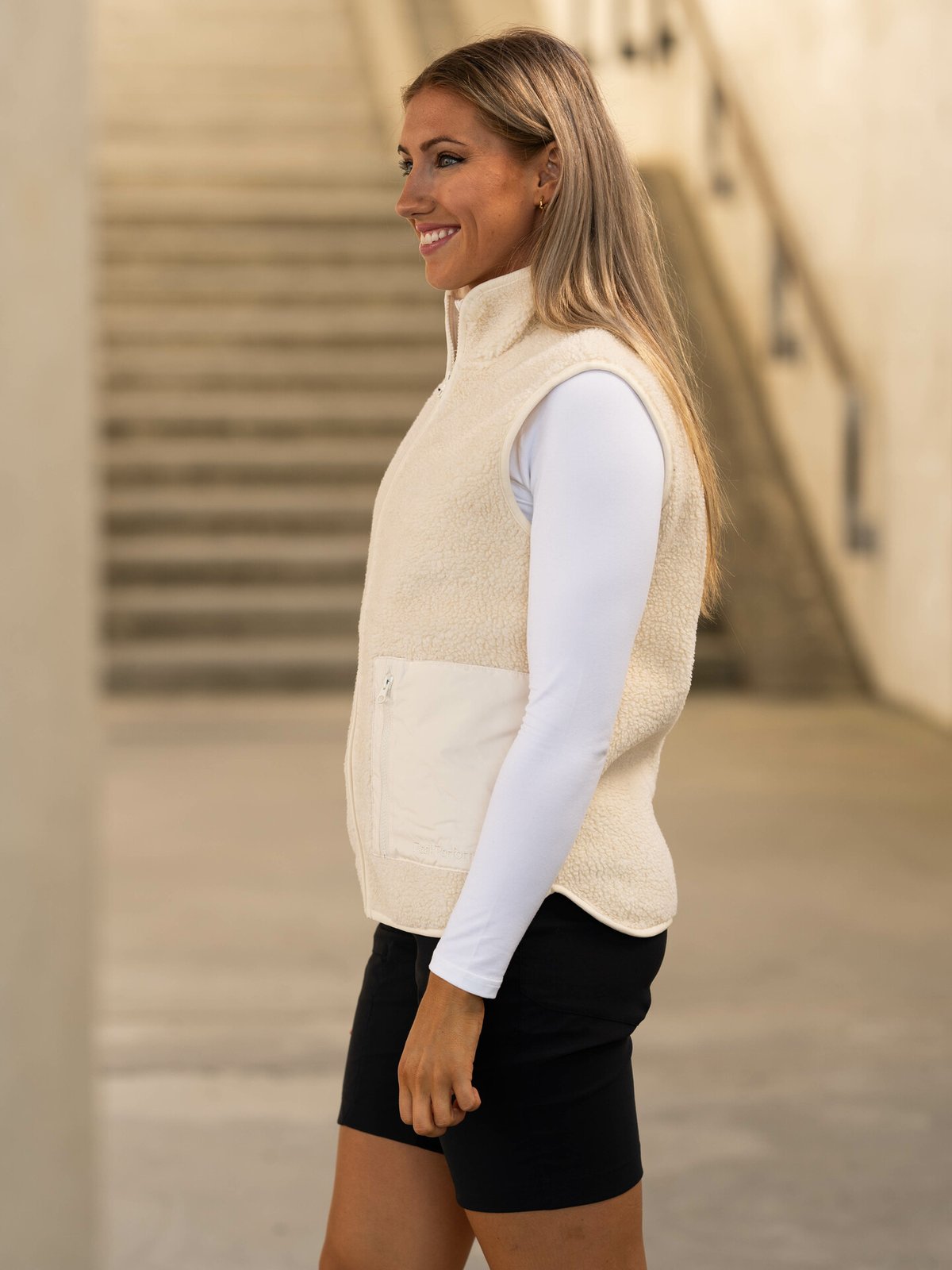 Peak Performance Ground Pile Vest Vintage White