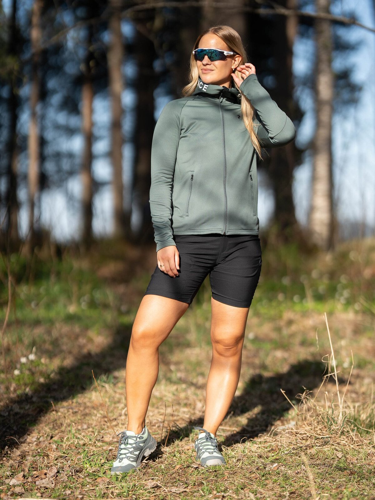 Peak Performance Rider Mid Zip Hood Grønn