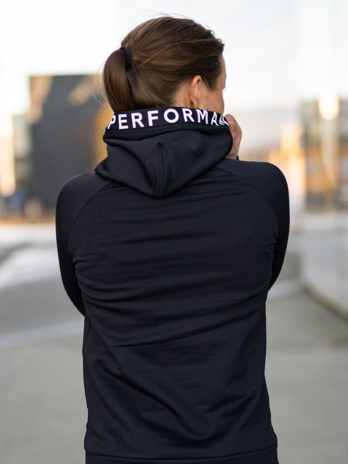 Peak Performance Rider Mid Zip Hood Black